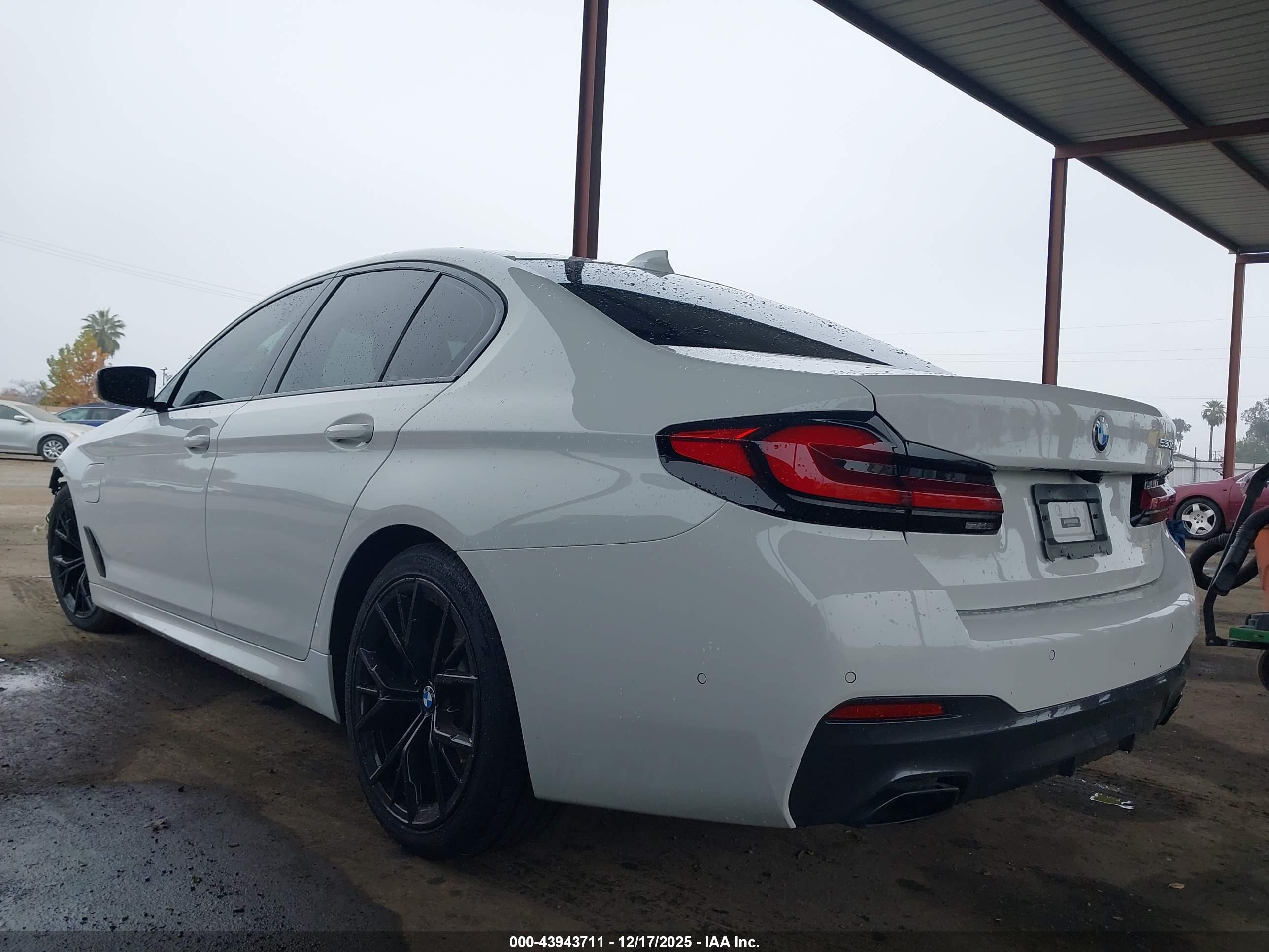 BMW 530E image 3
