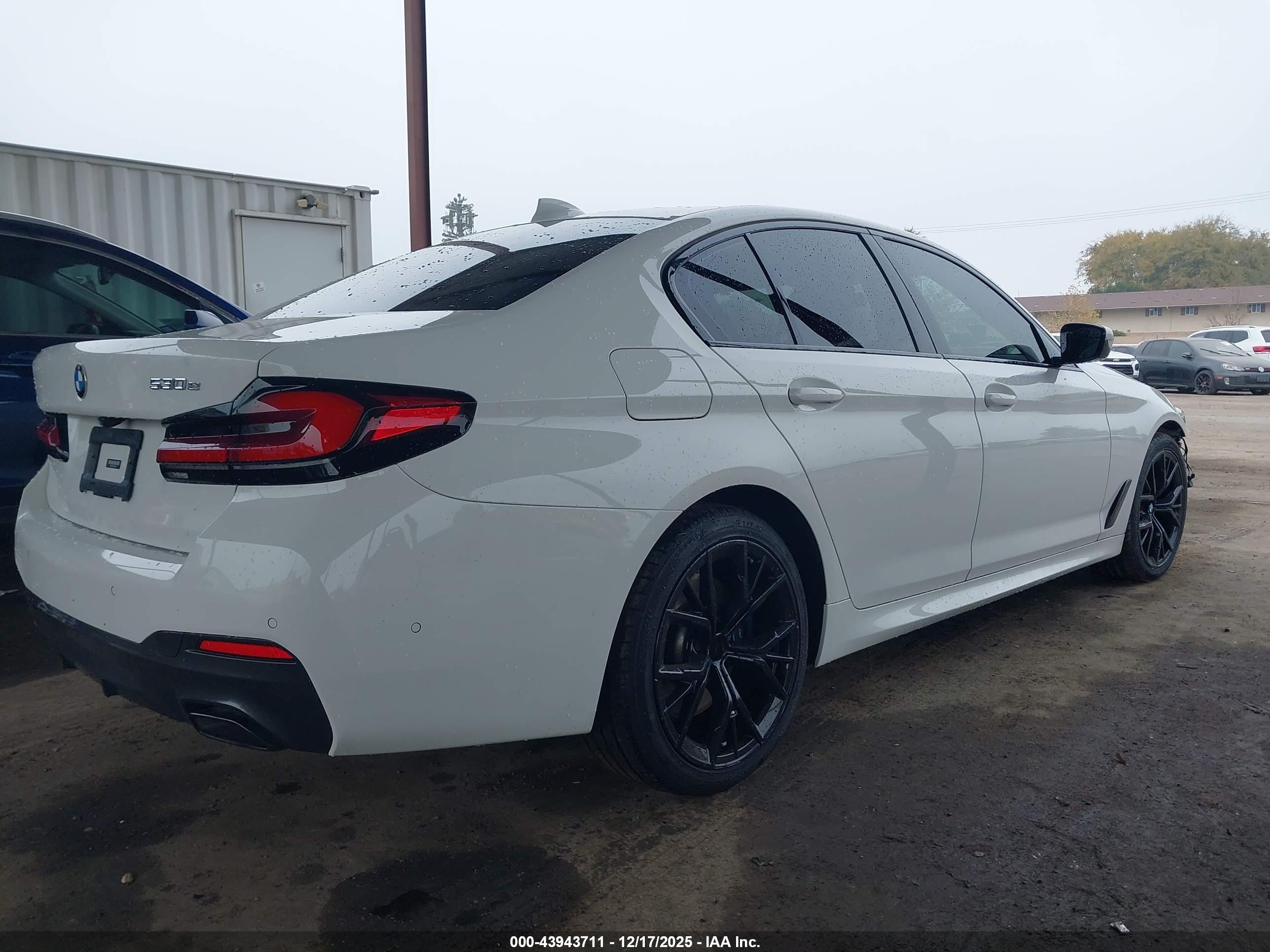 BMW 530E image 4