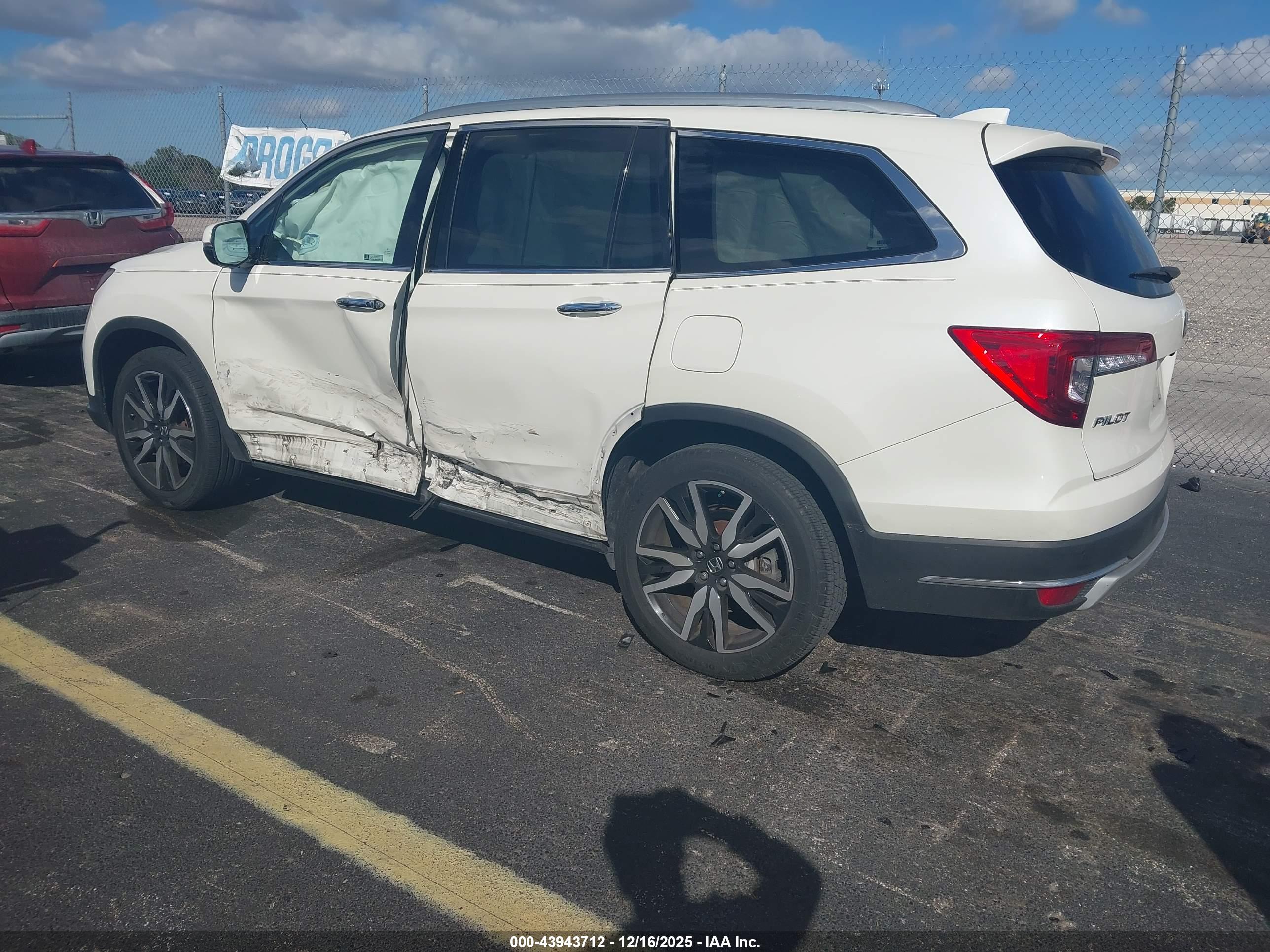 HONDA PILOT image 3