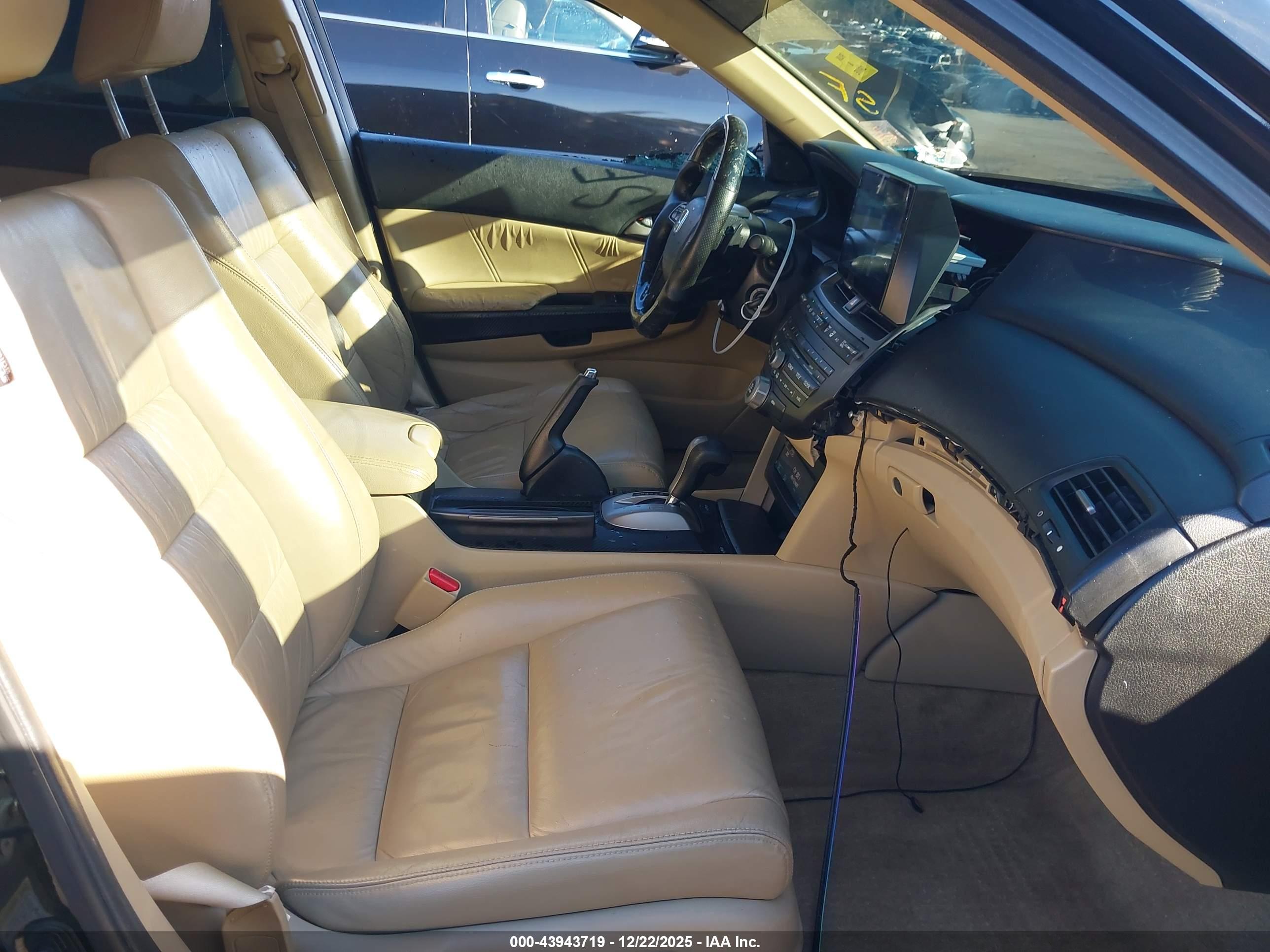 HONDA ACCORD image 5