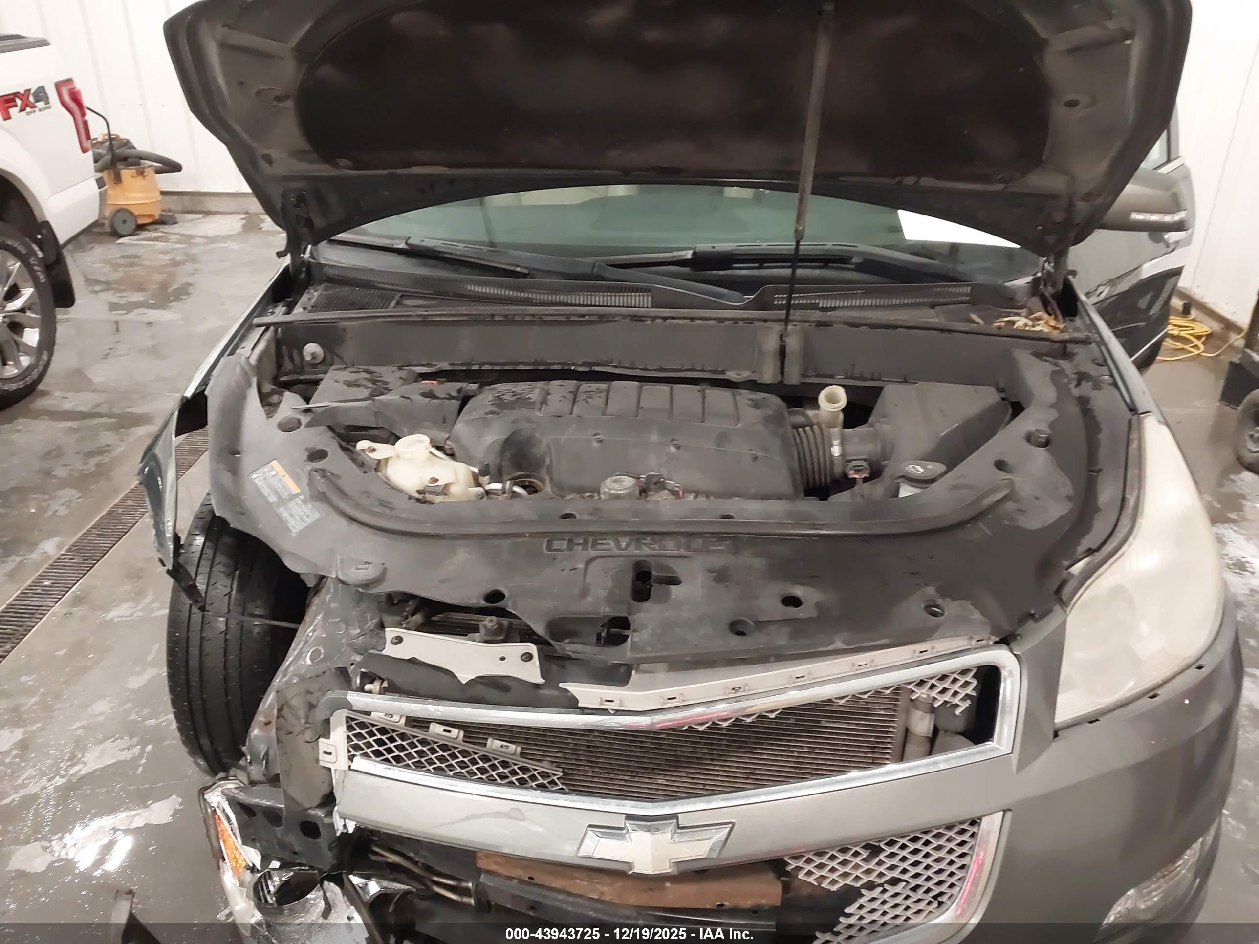 CHEVROLET TRAVERSE image 10