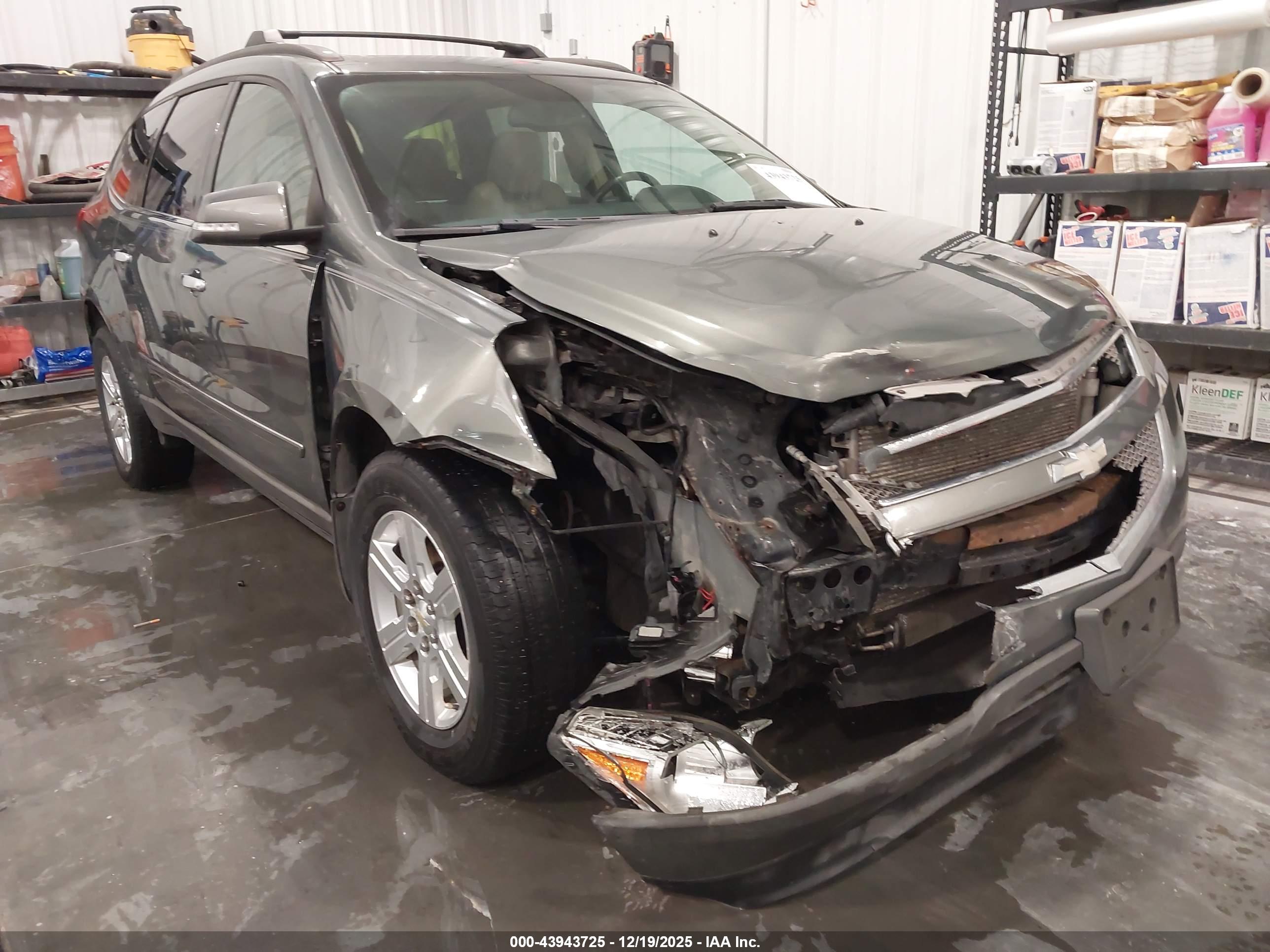 CHEVROLET TRAVERSE image 6