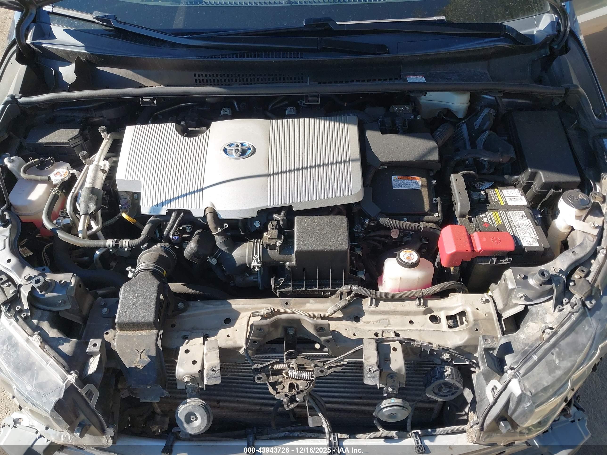 TOYOTA PRIUS image 10
