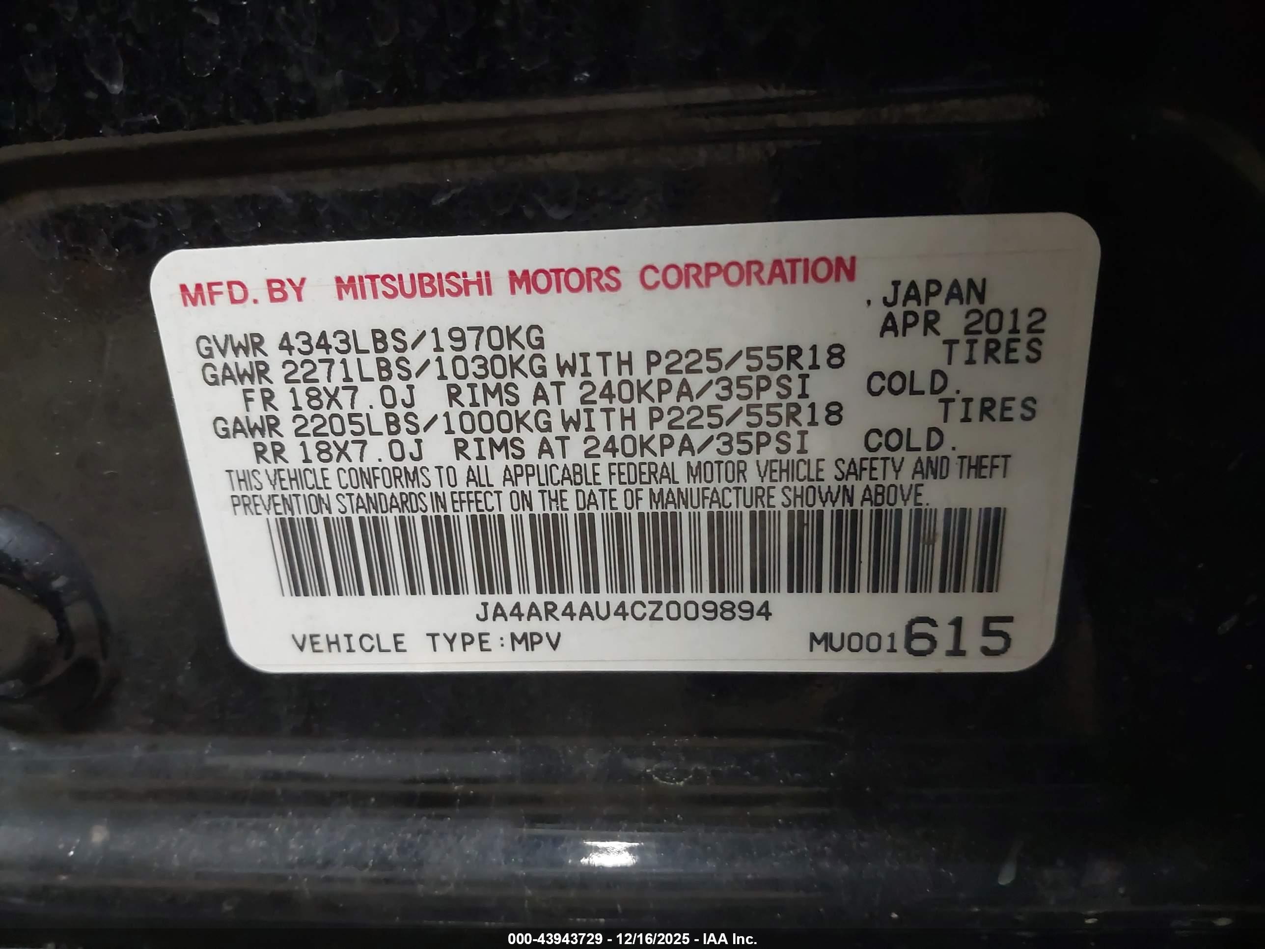 MITSUBISHI OUTLANDER image 9