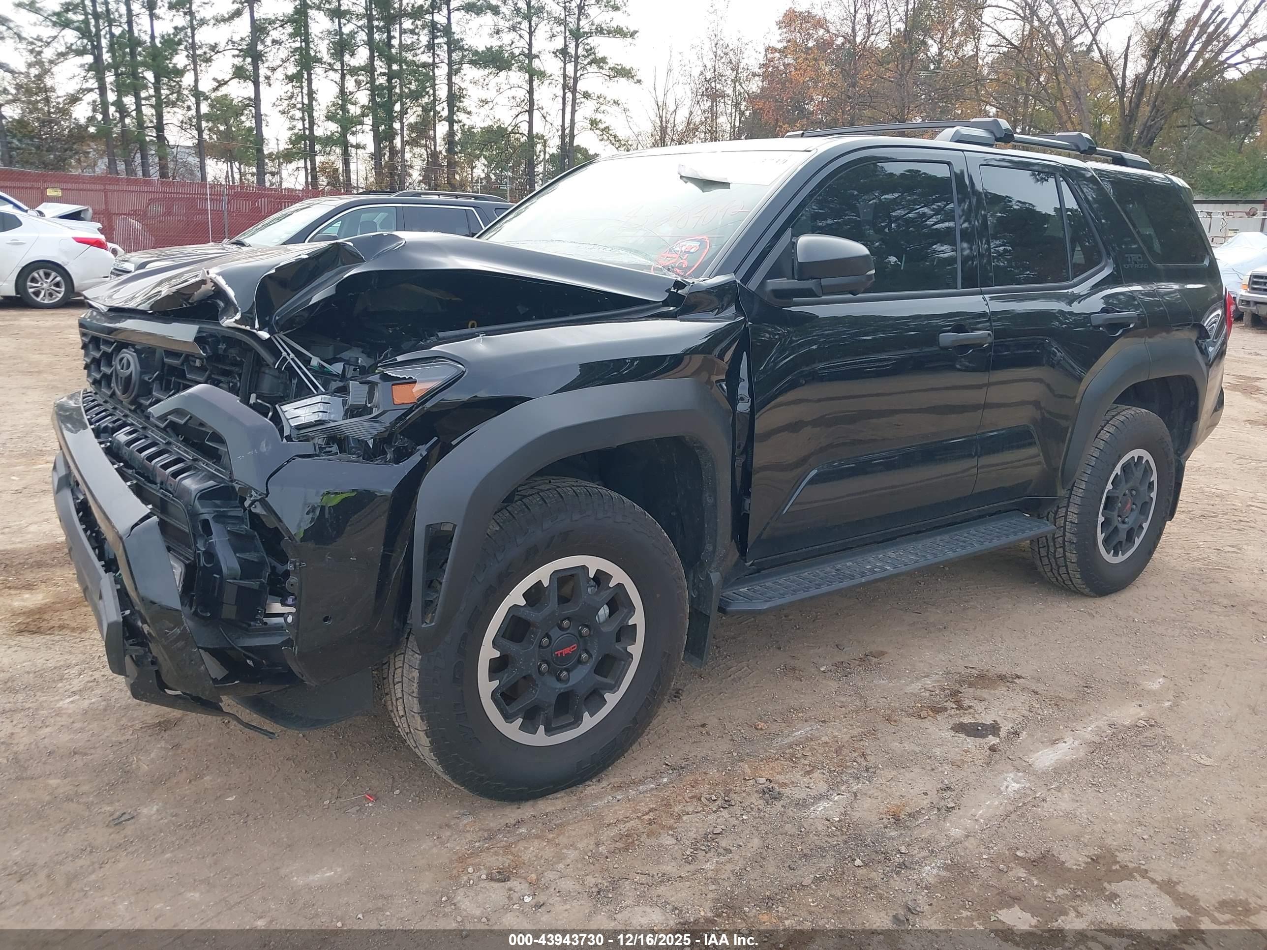 TOYOTA 4RUNNER image 2