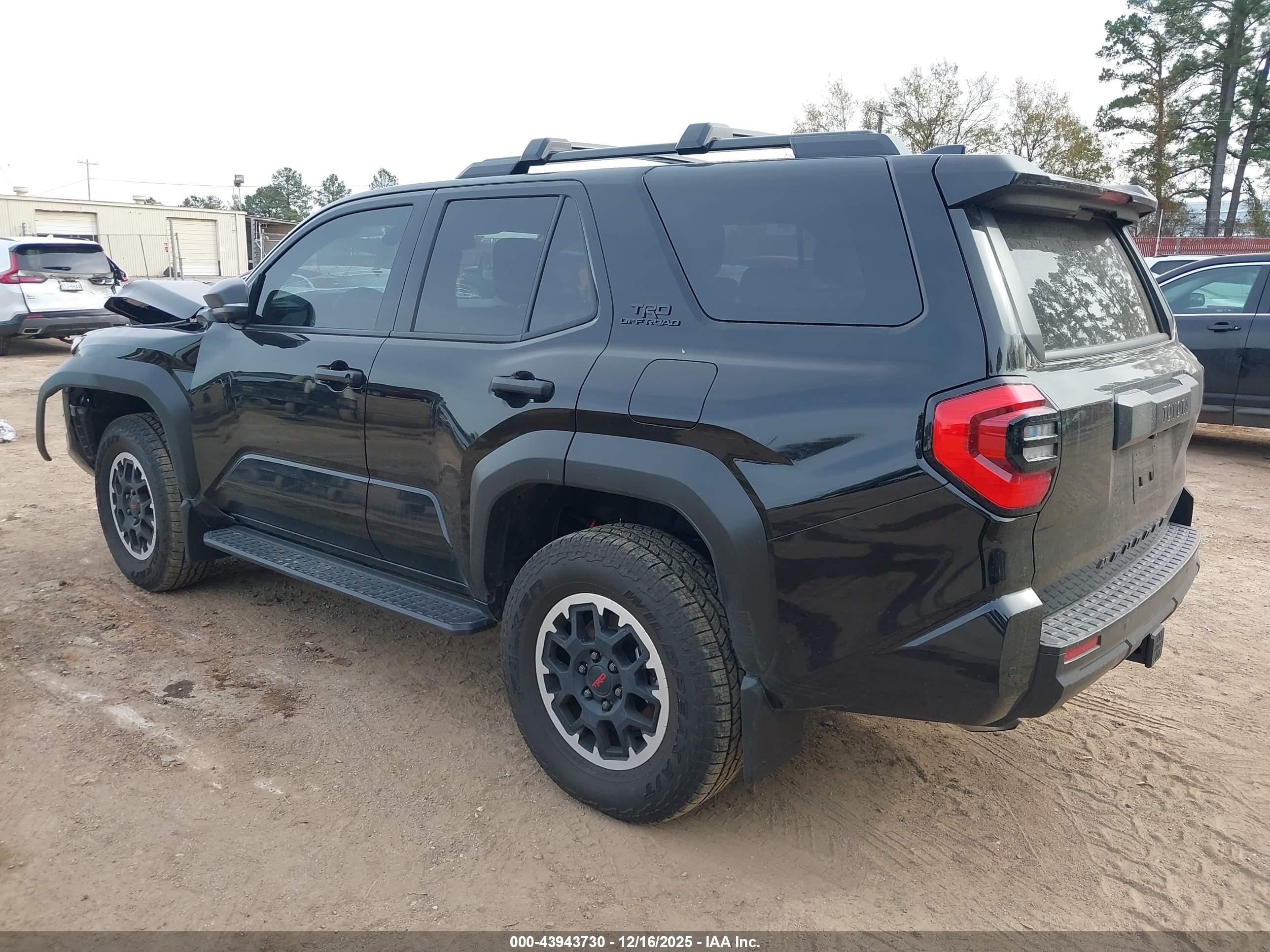 TOYOTA 4RUNNER image 3