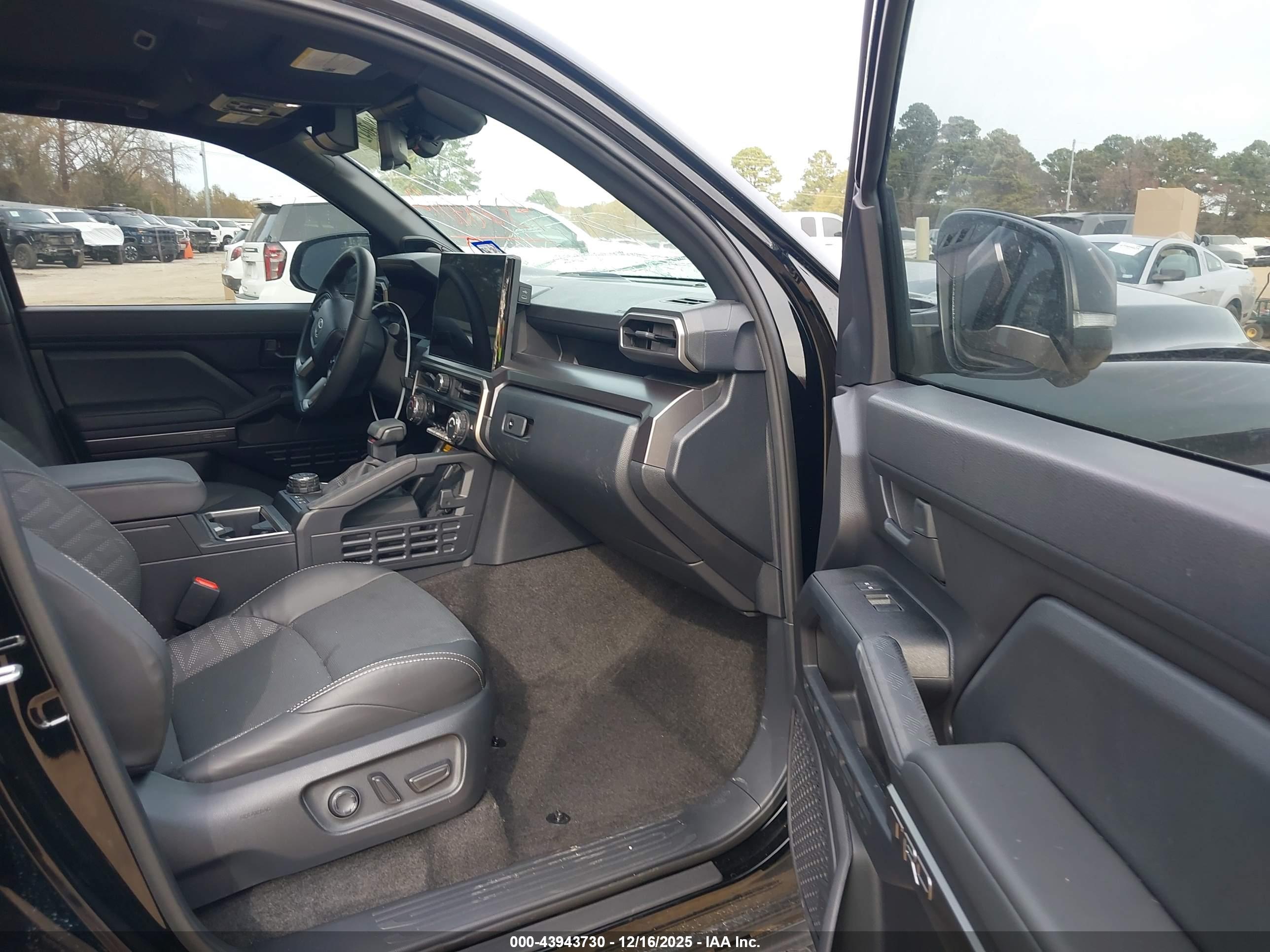 TOYOTA 4RUNNER image 5