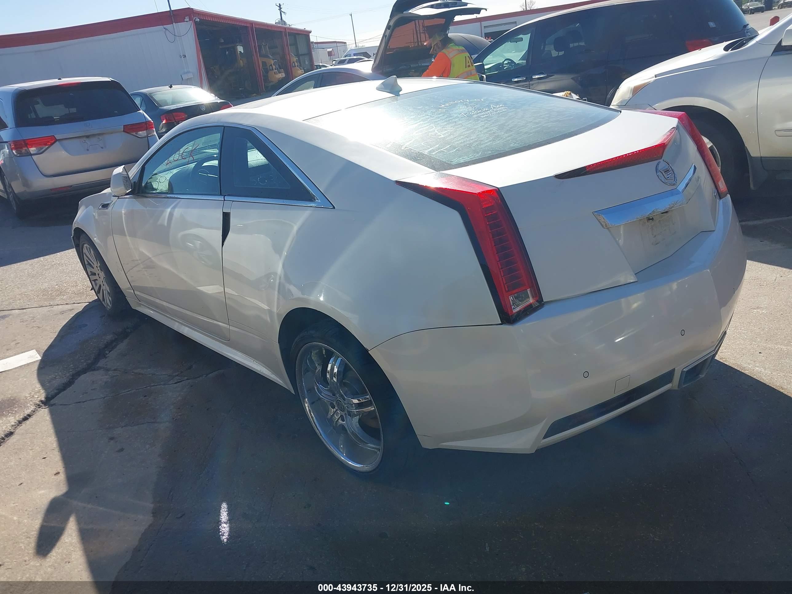 CADILLAC CTS image 3