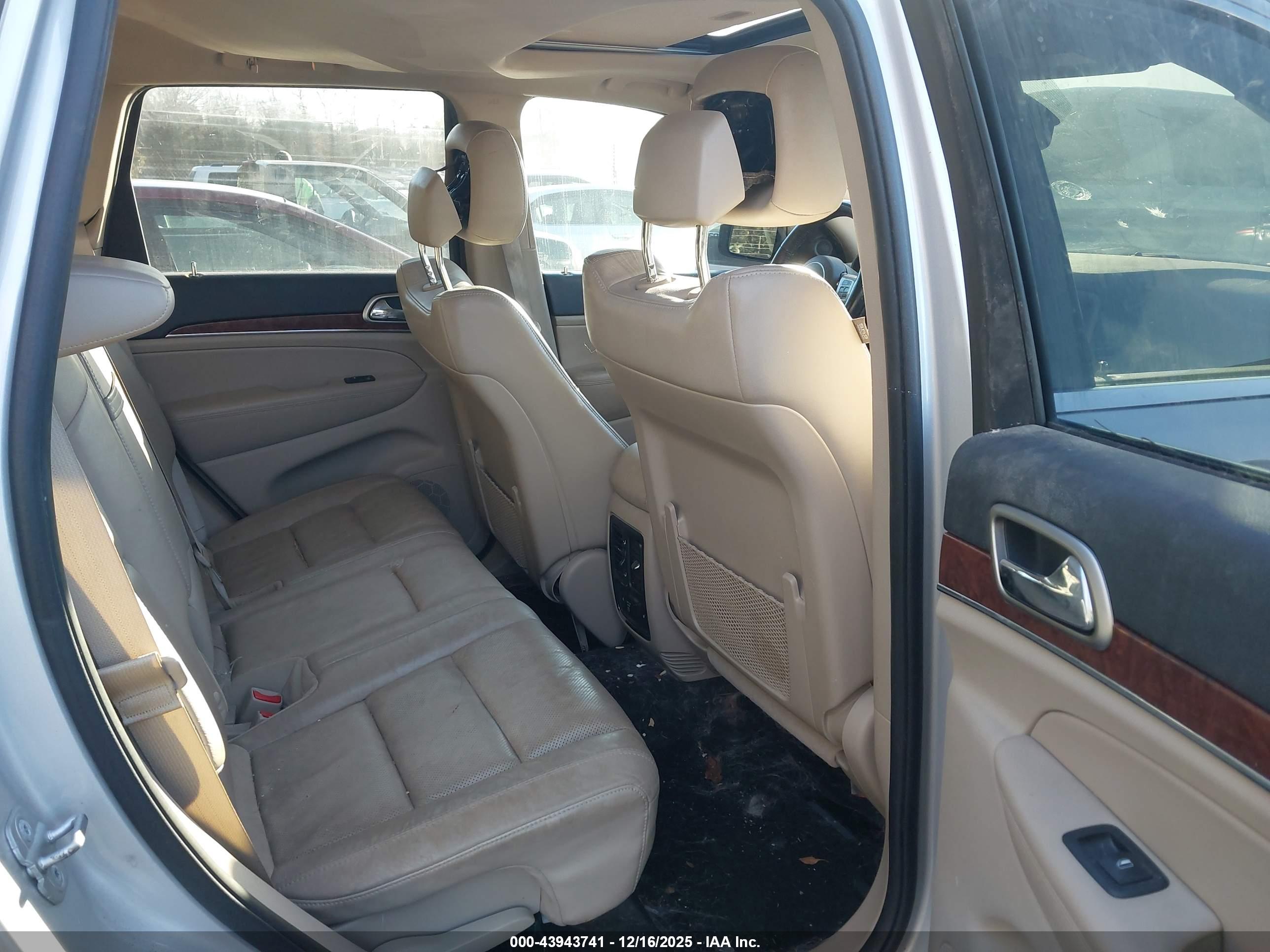 JEEP GRAND image 8