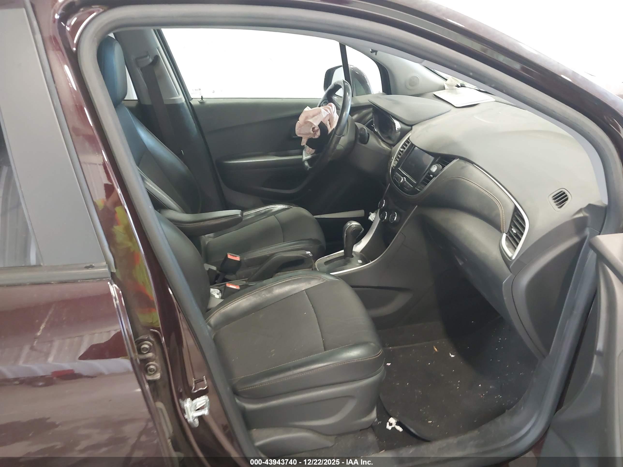 CHEVROLET TRAX image 5