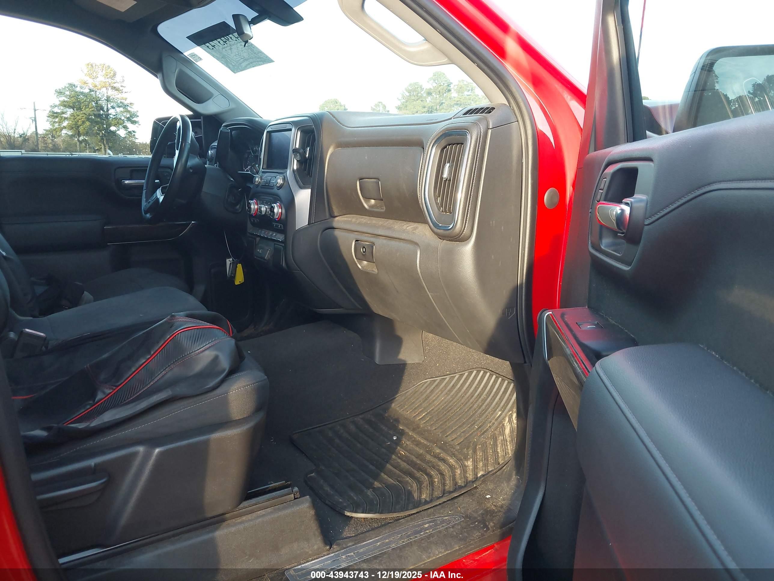 GMC SIERRA image 5
