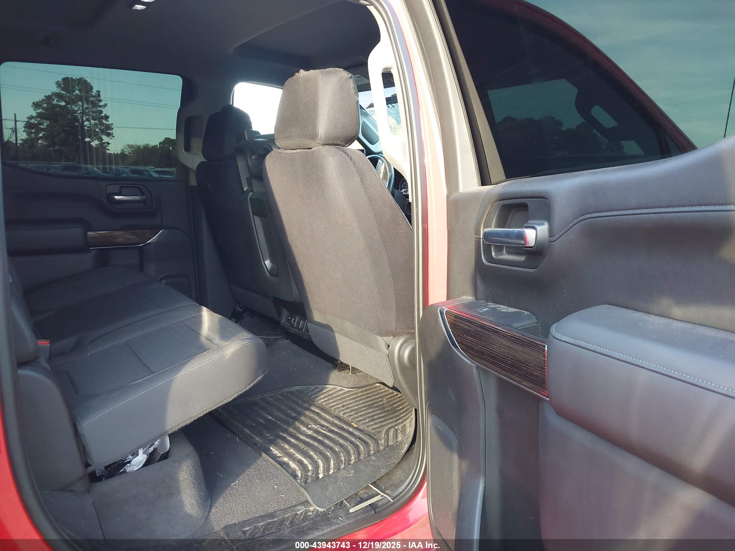 GMC SIERRA image 8