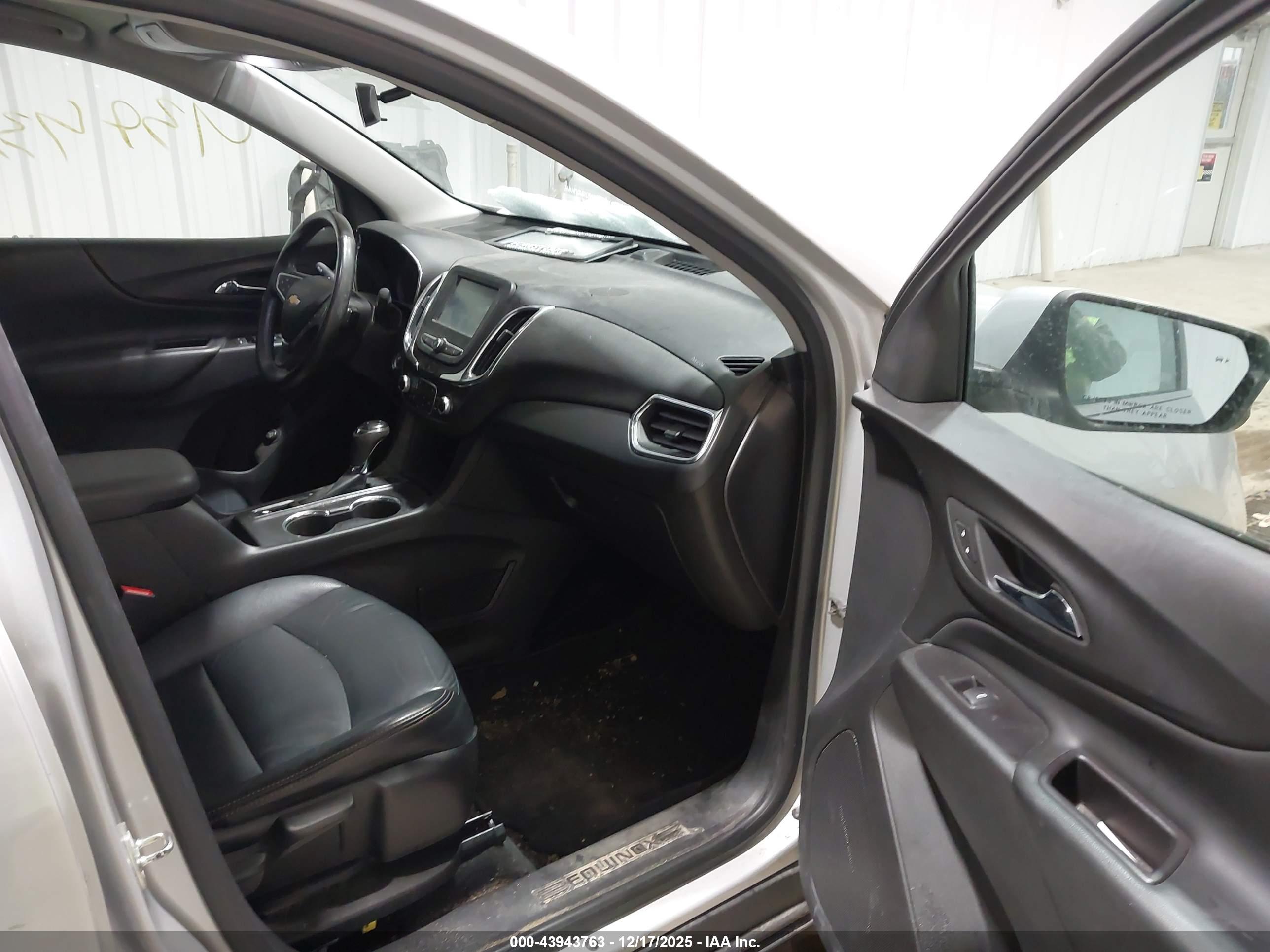 CHEVROLET EQUINOX image 5
