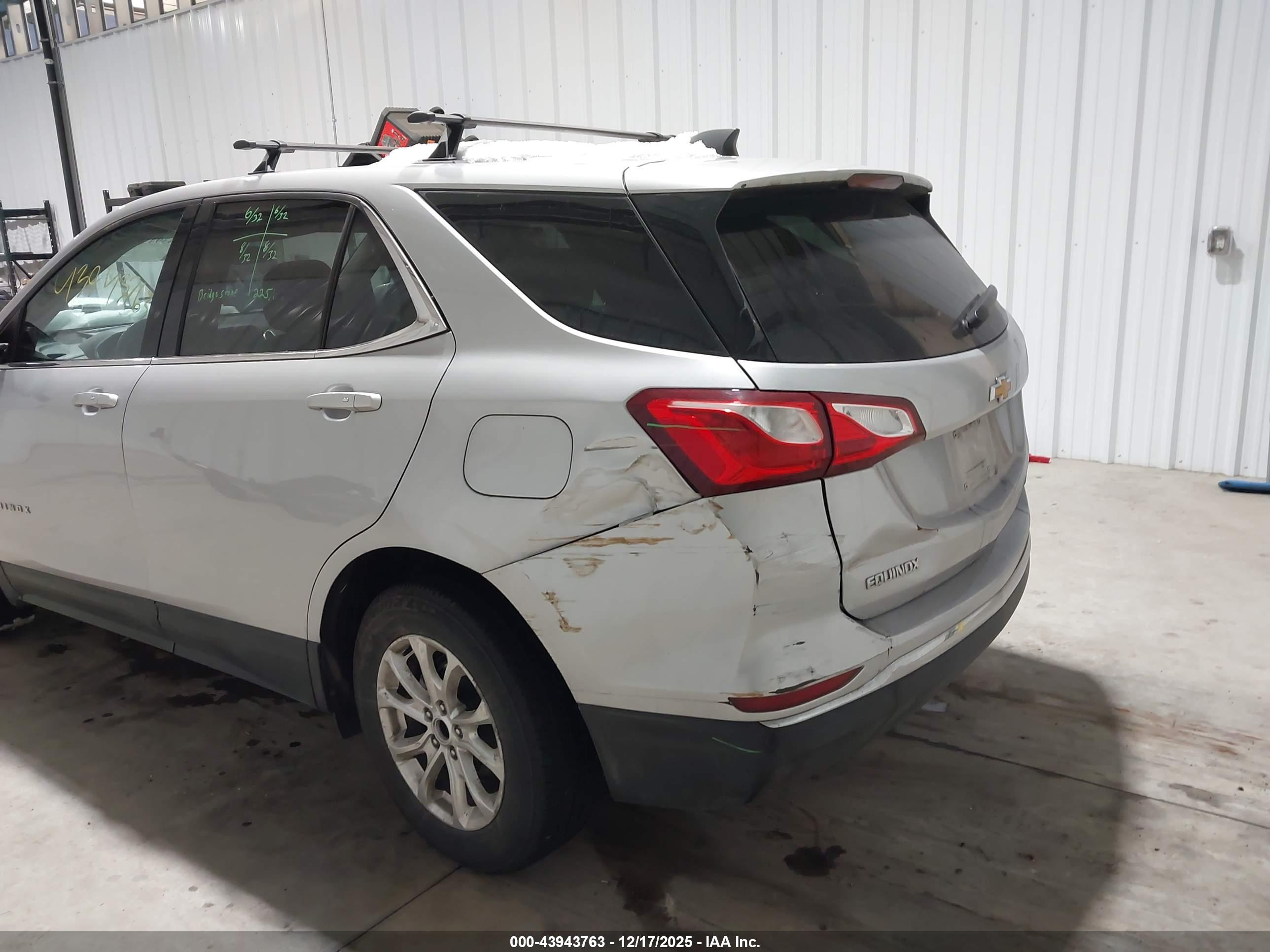 CHEVROLET EQUINOX image 6