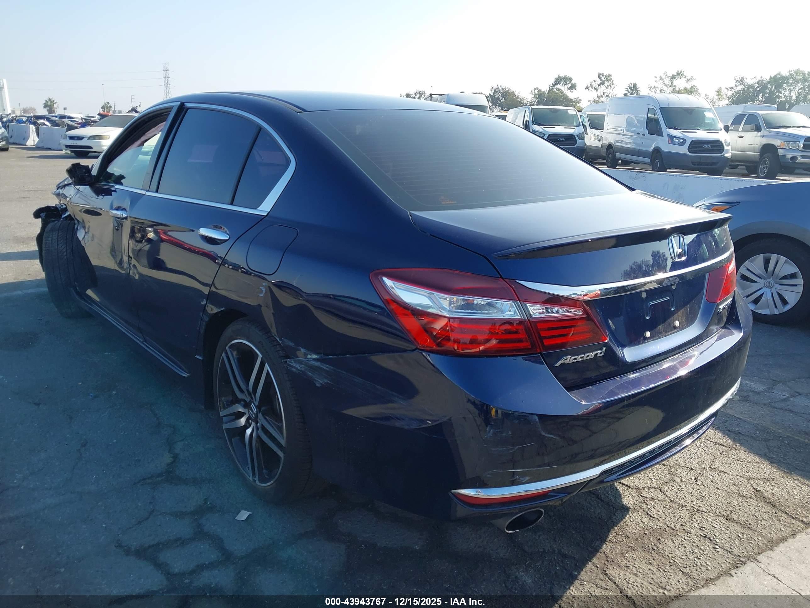 HONDA ACCORD image 3