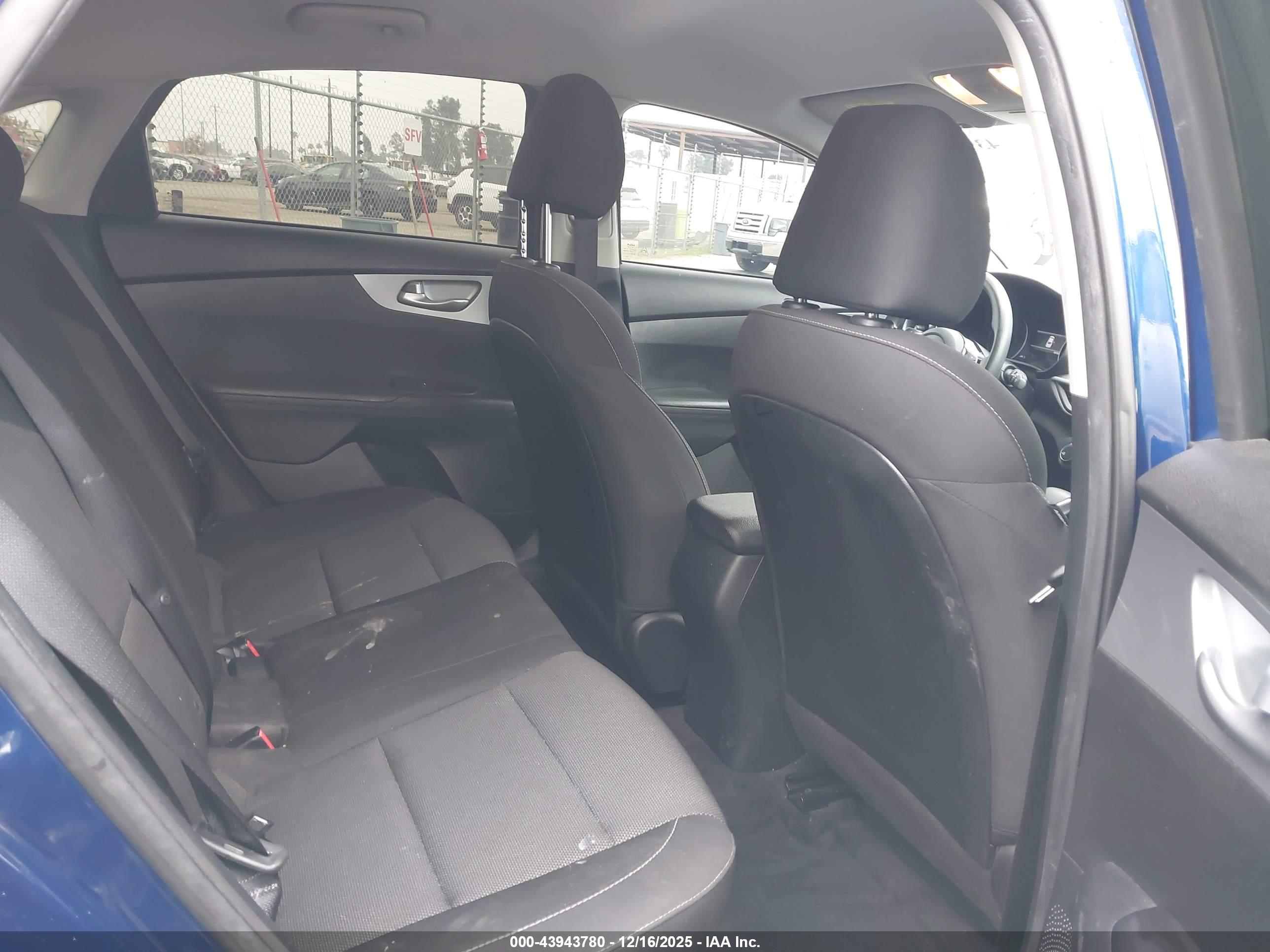 KIA FORTE image 8