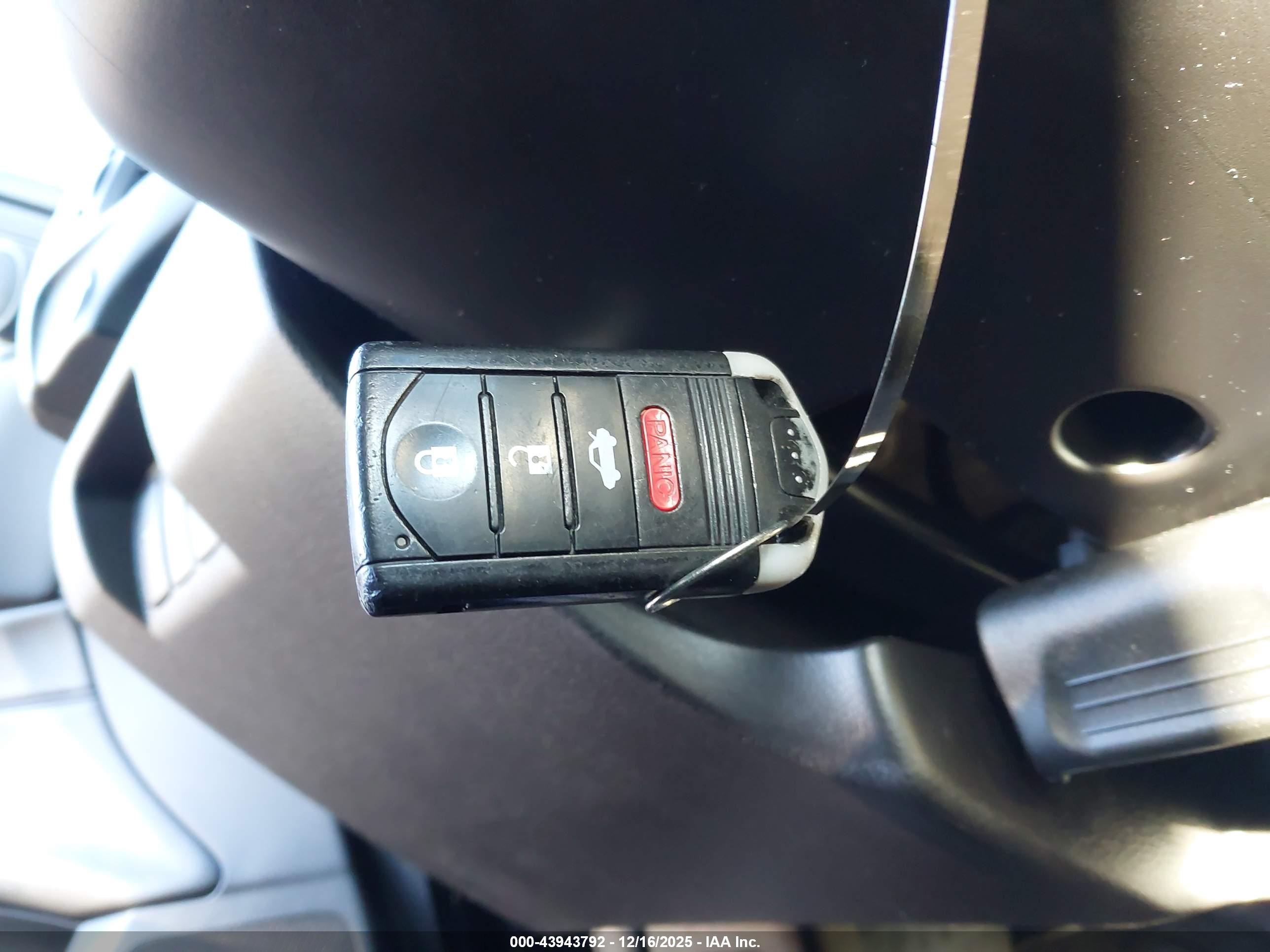 ACURA ILX image 11