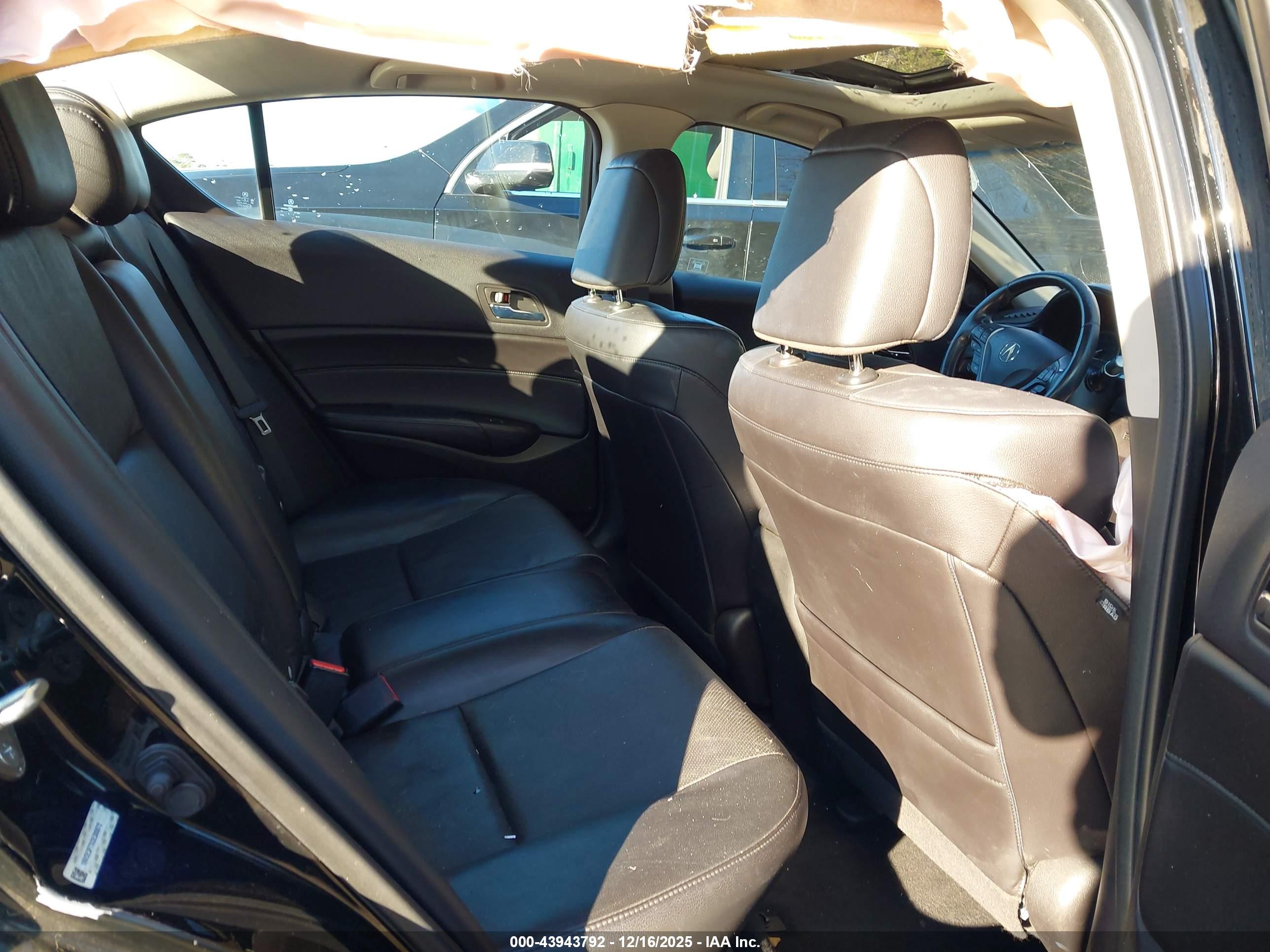 ACURA ILX image 8