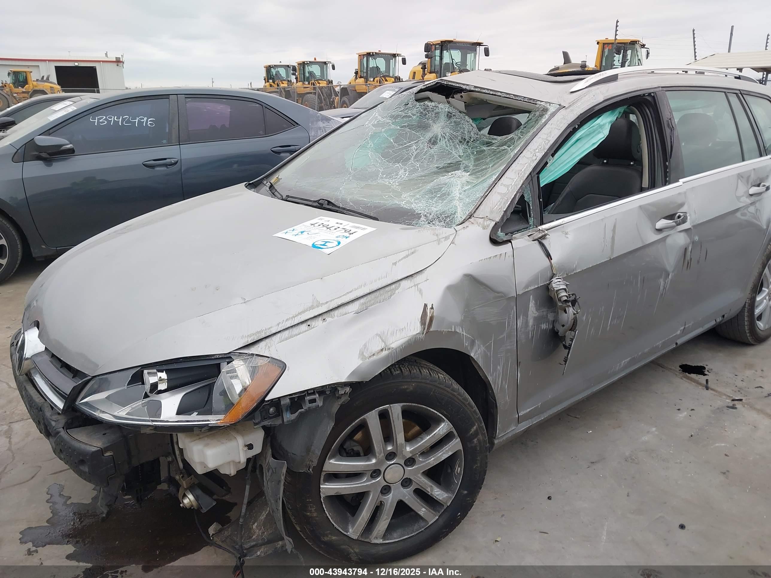 VOLKSWAGEN GOLF image 6