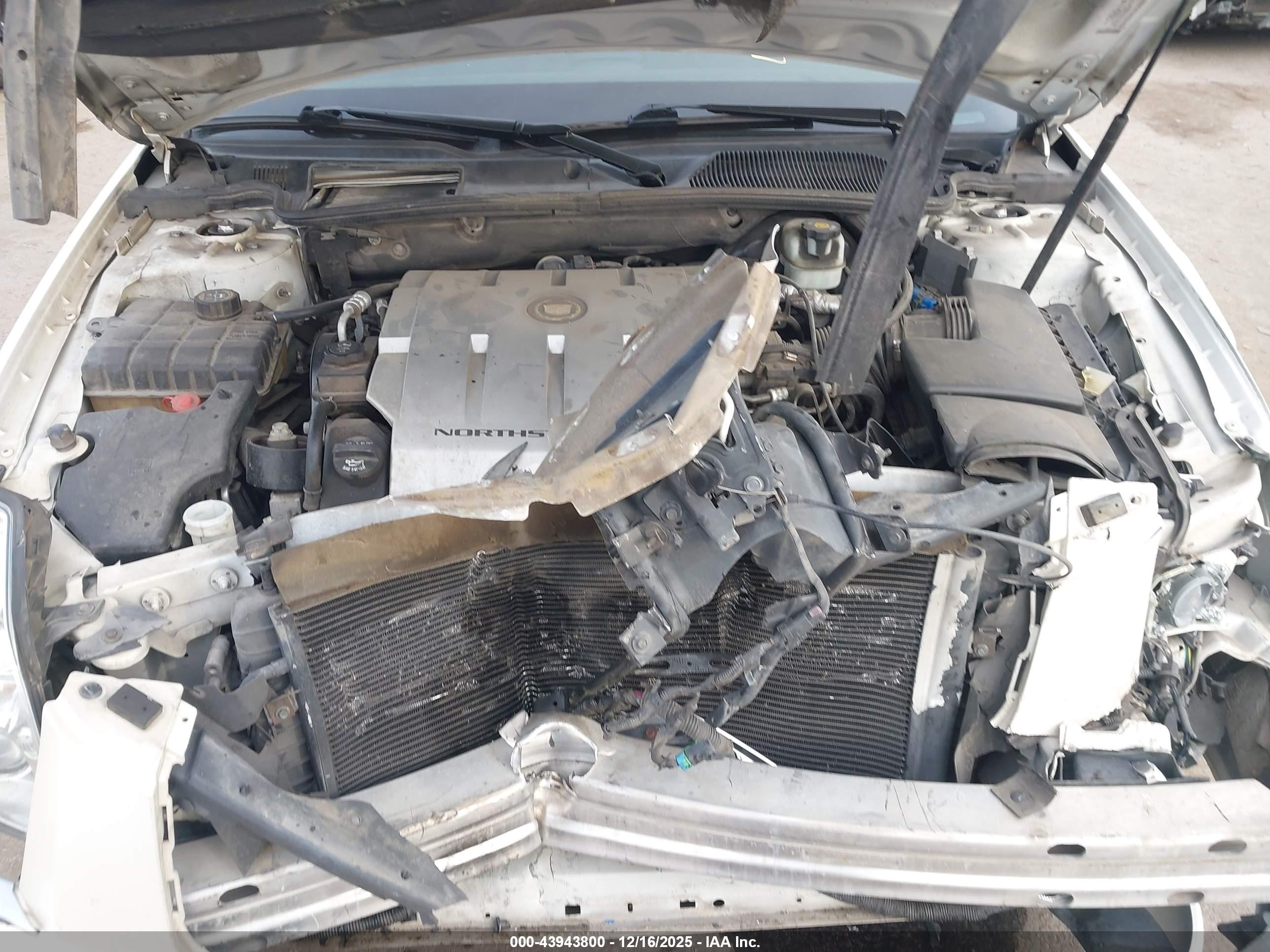 CADILLAC DTS image 10