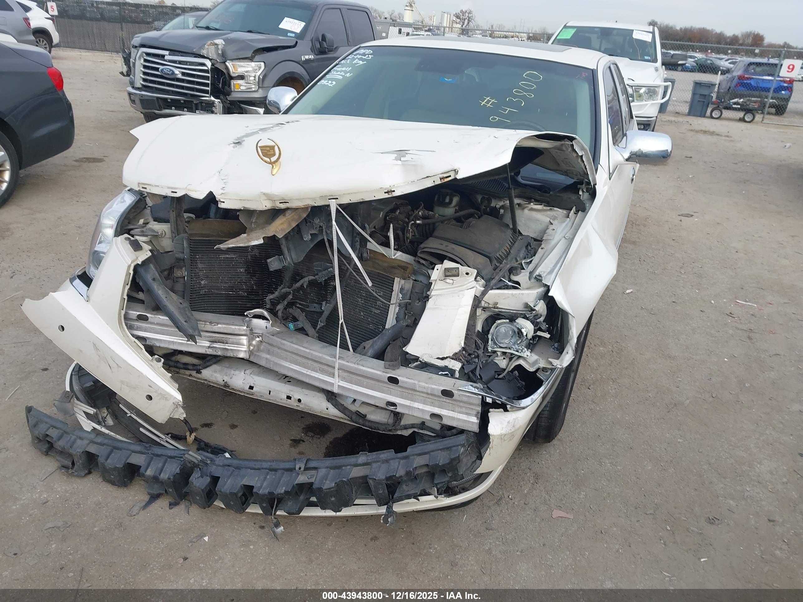 CADILLAC DTS image 6