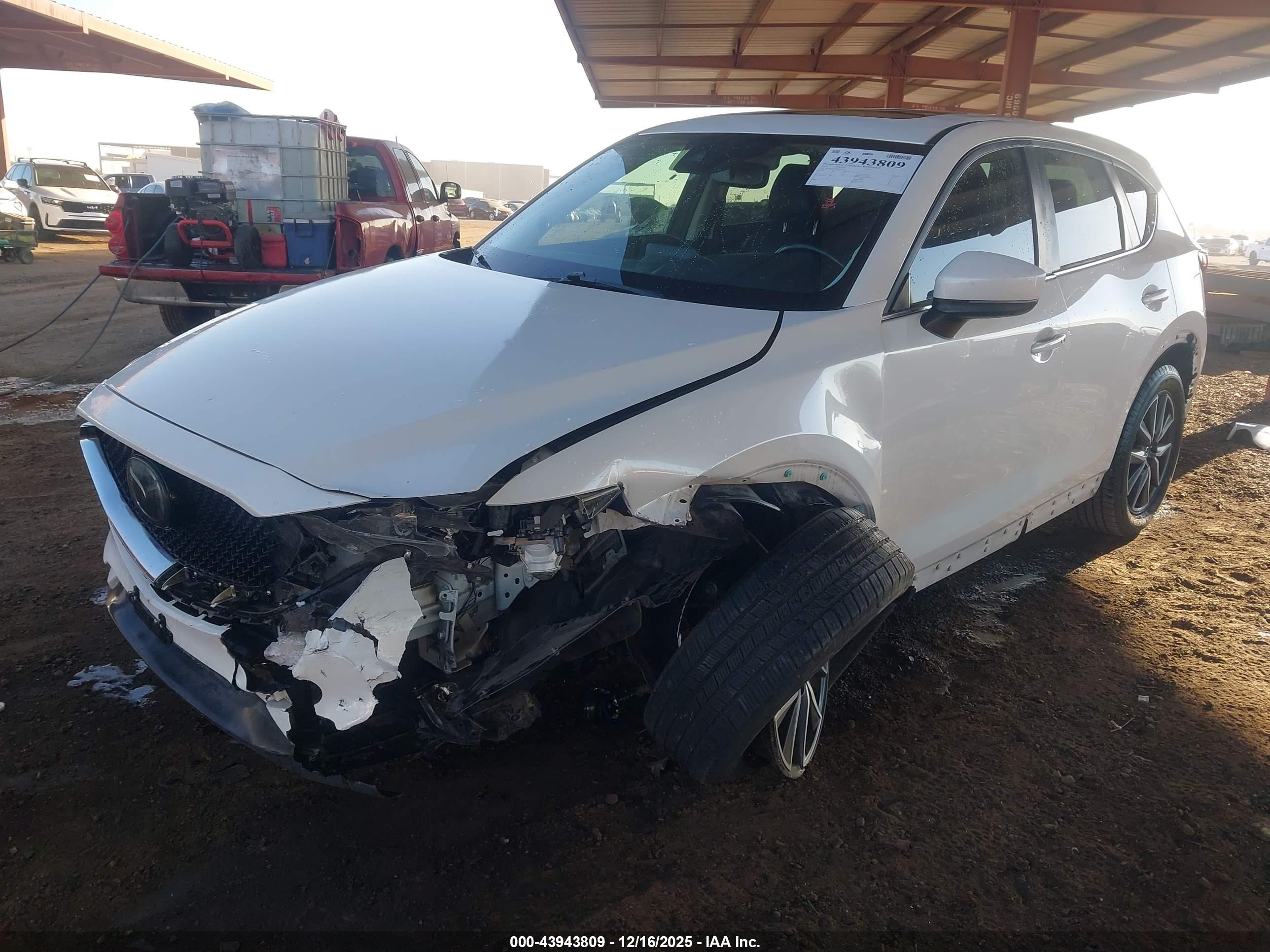 MAZDA CX-5 image 2