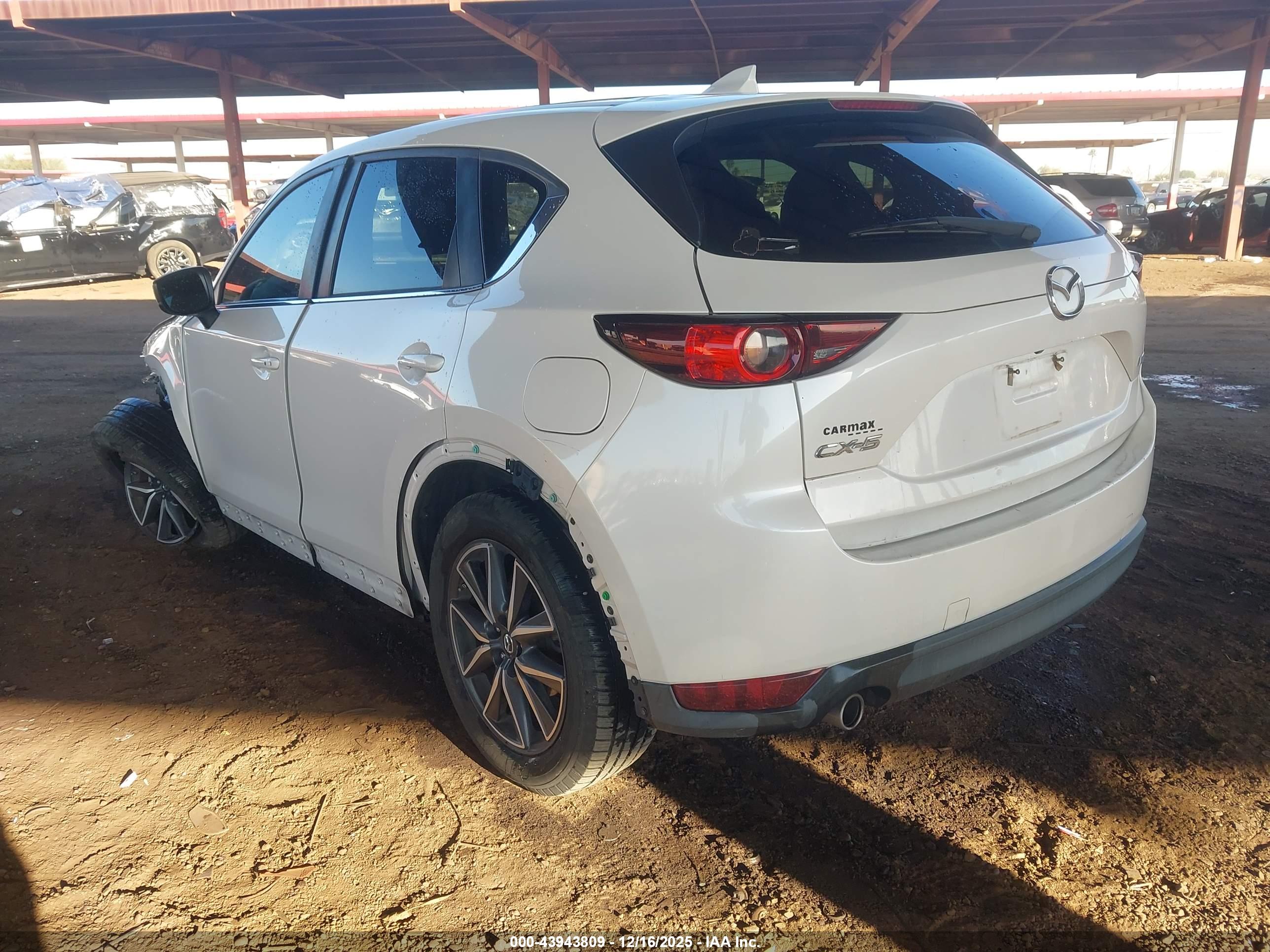 MAZDA CX-5 image 3