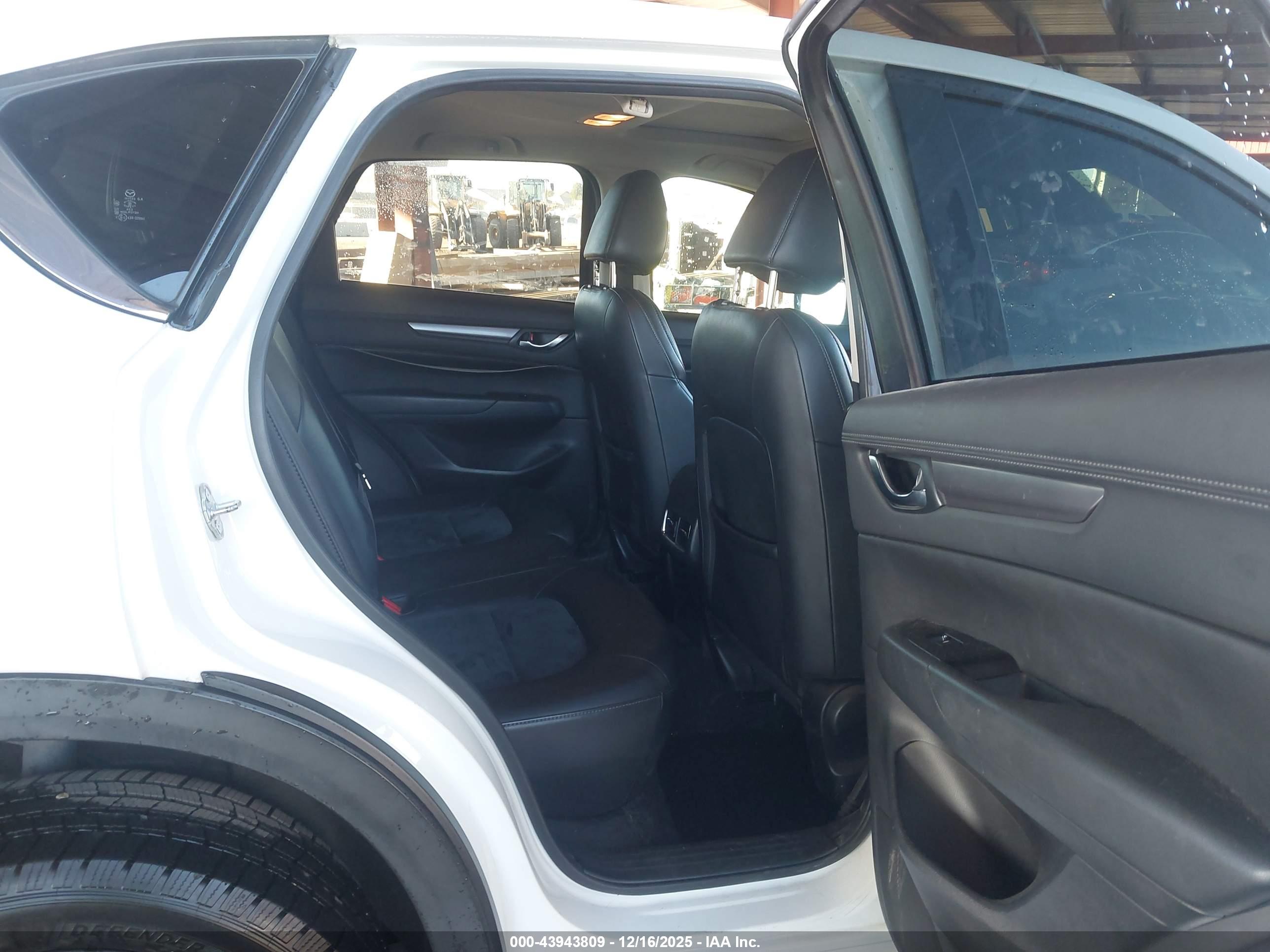 MAZDA CX-5 image 8