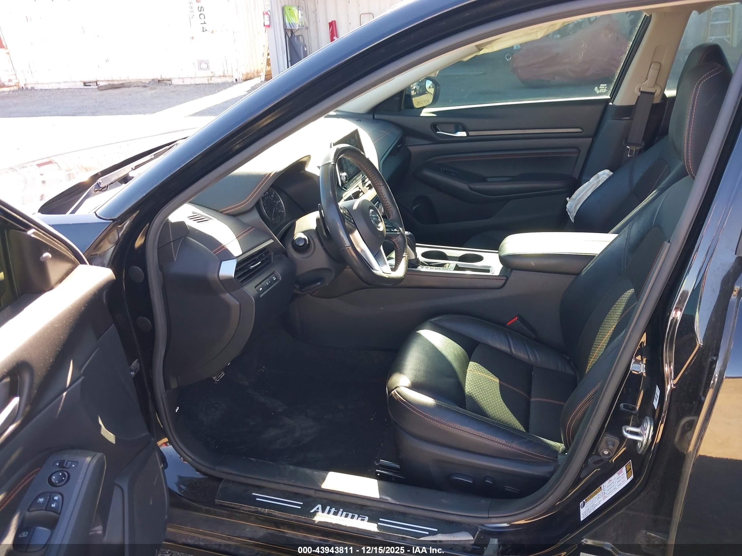 NISSAN ALTIMA image 5