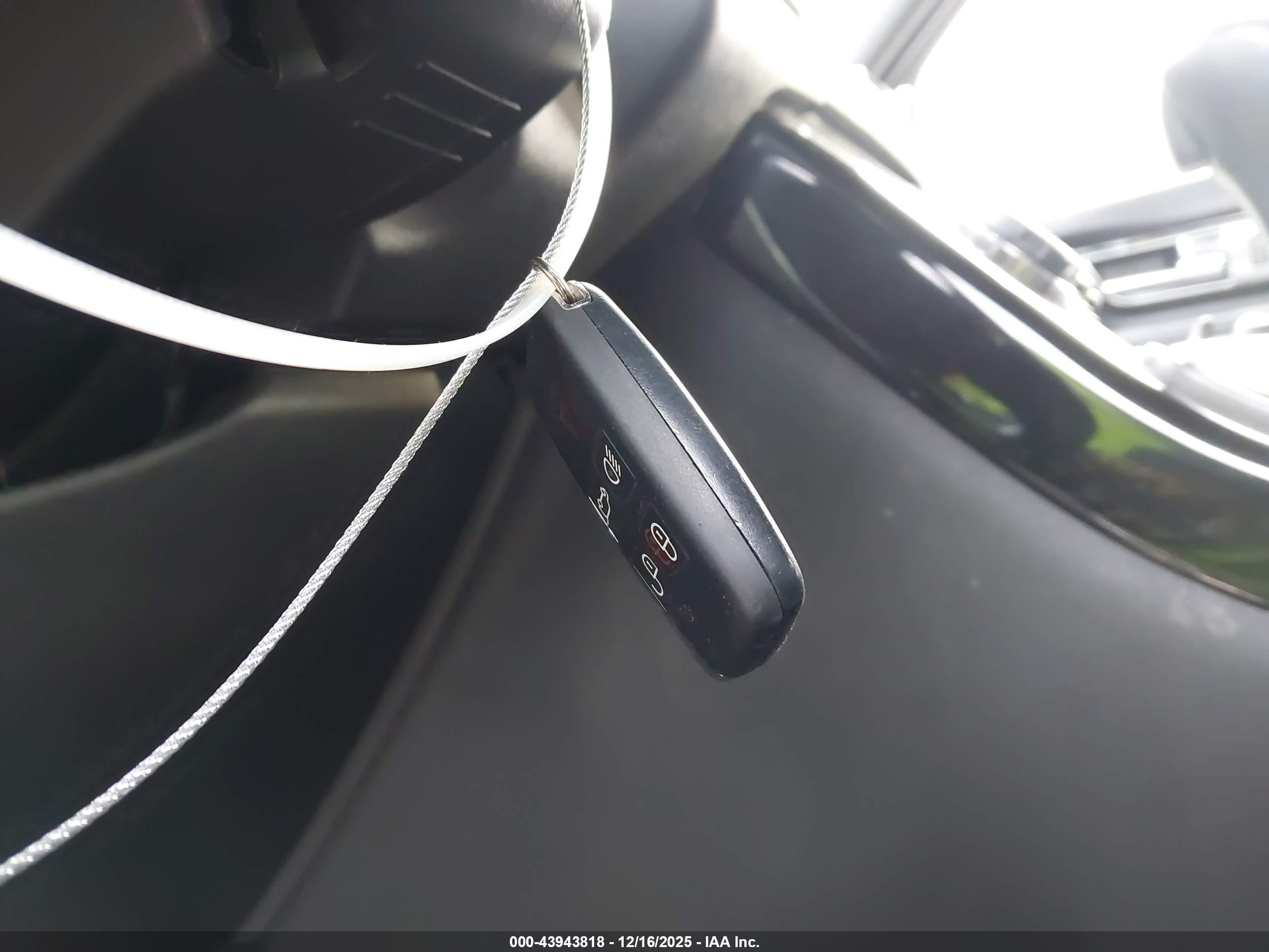 LAND ROVER image 11