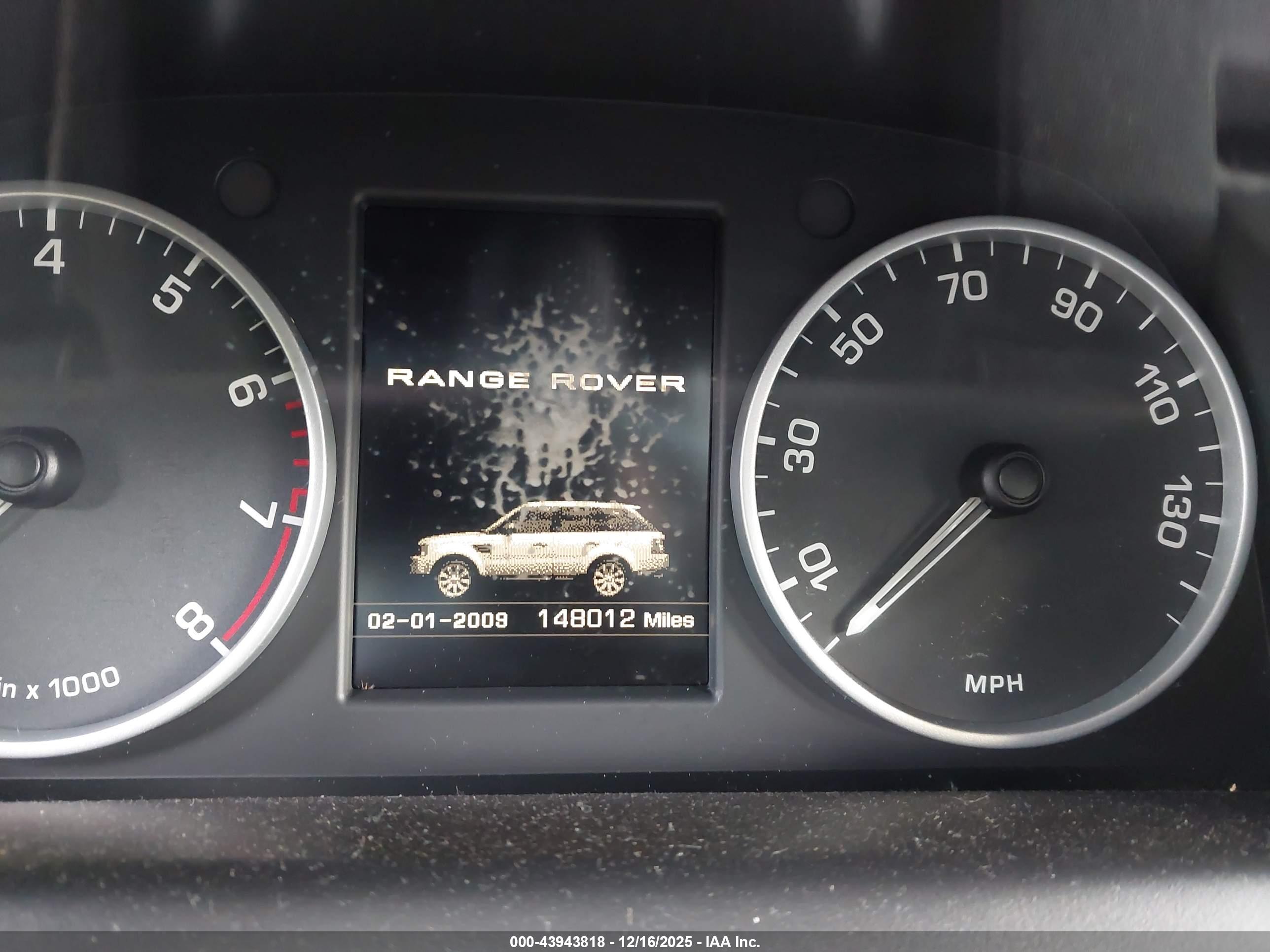 LAND ROVER image 7
