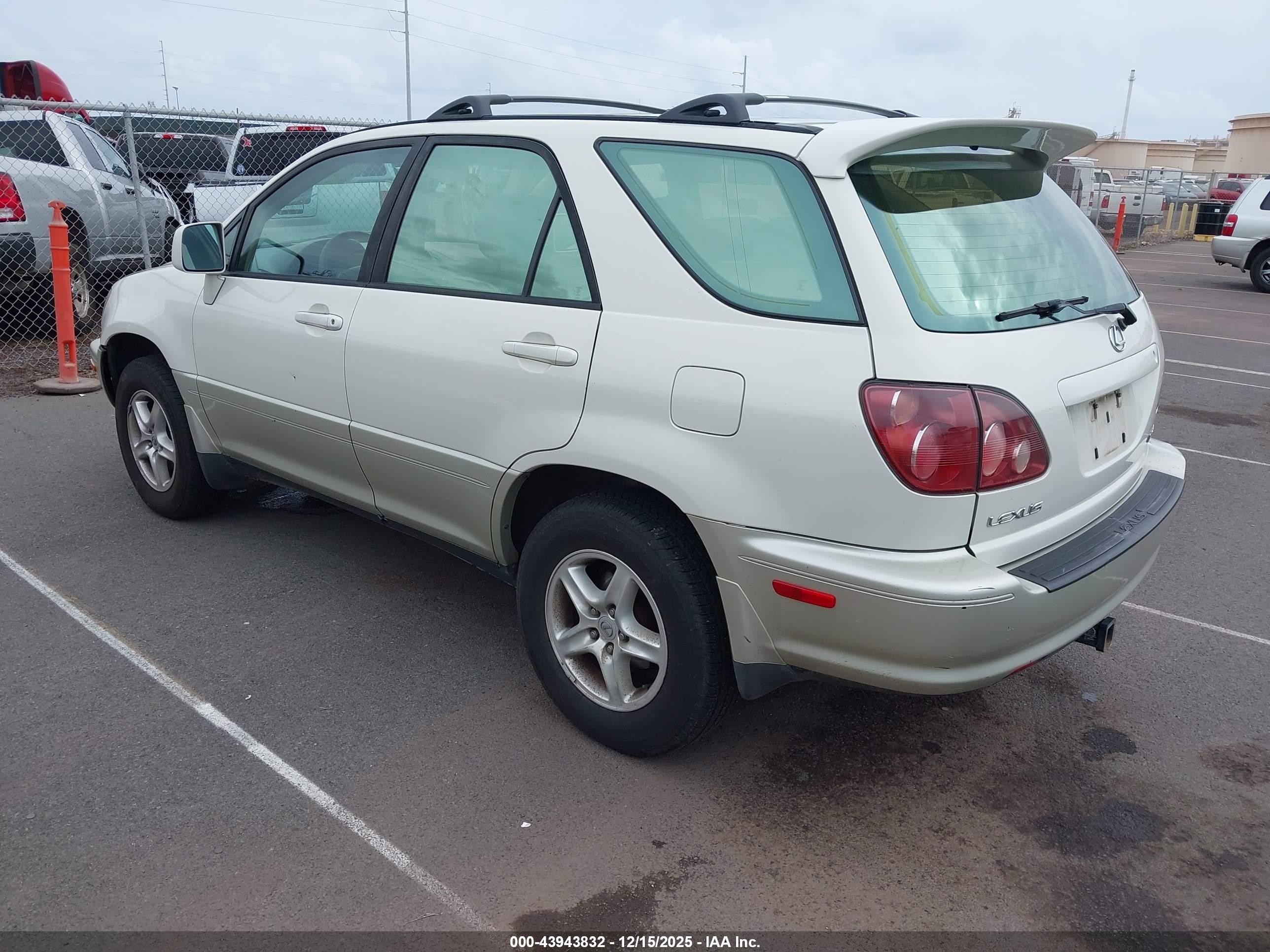 LEXUS RX image 3