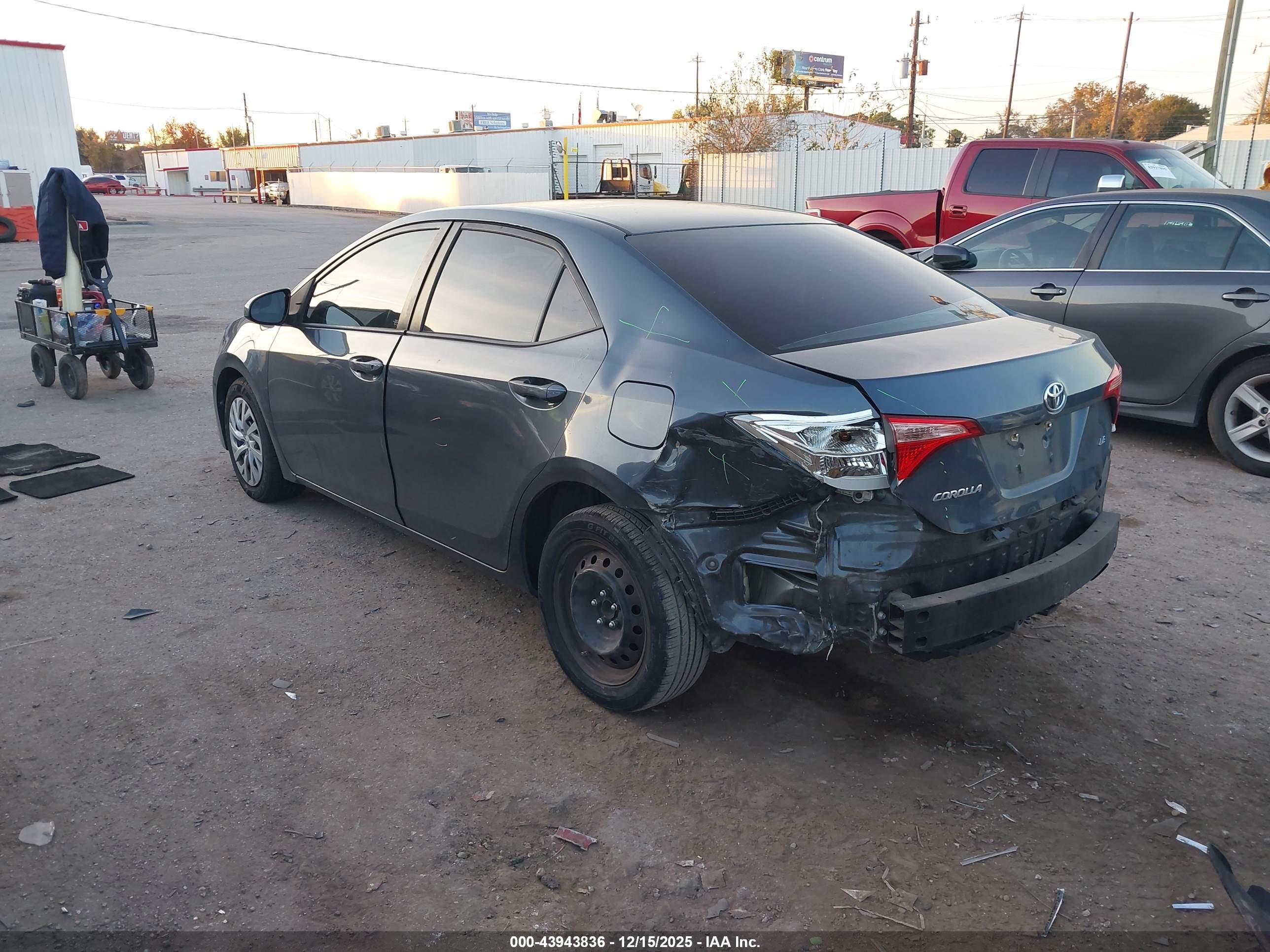 TOYOTA COROLLA image 3
