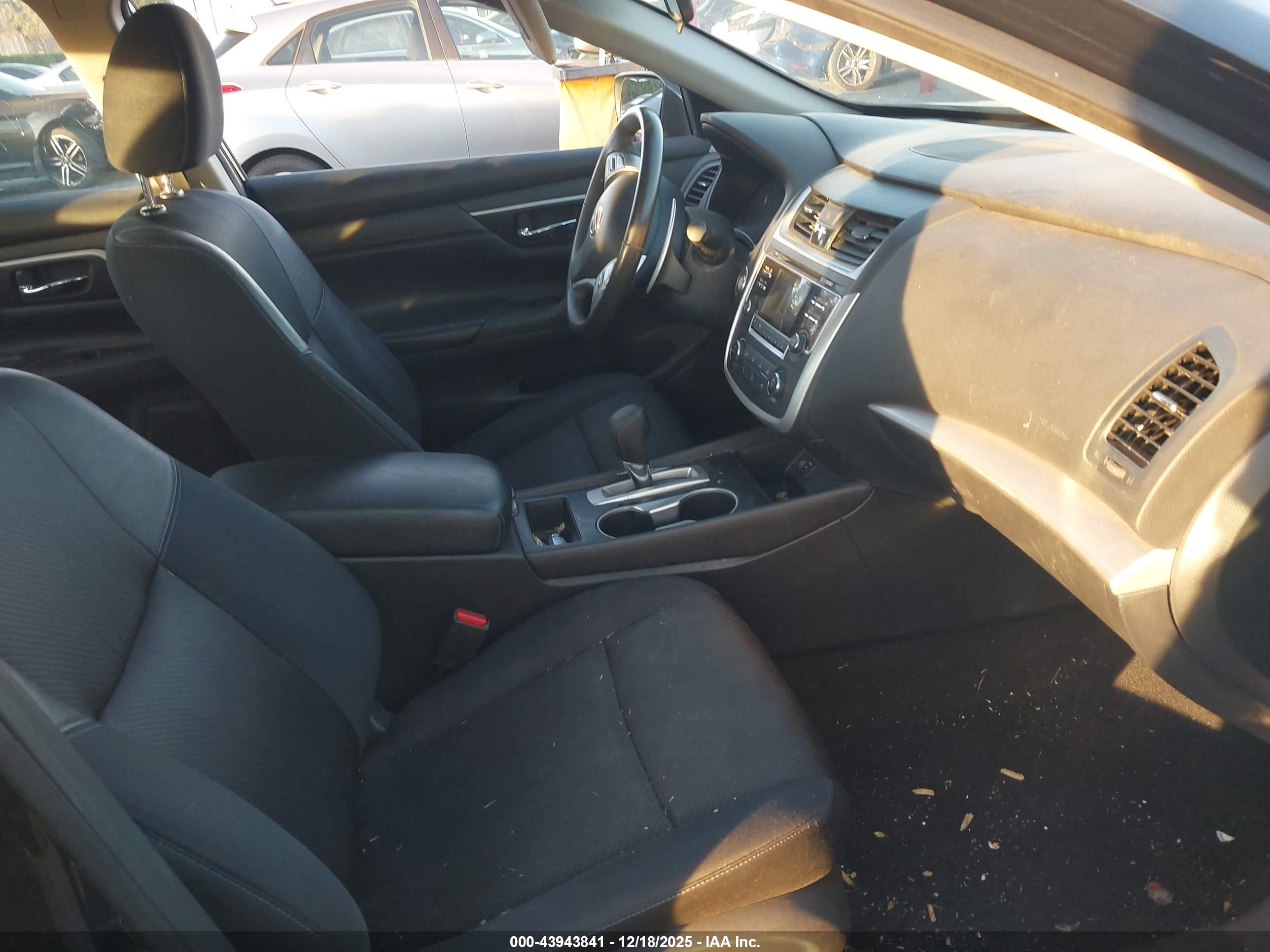 NISSAN ALTIMA image 5