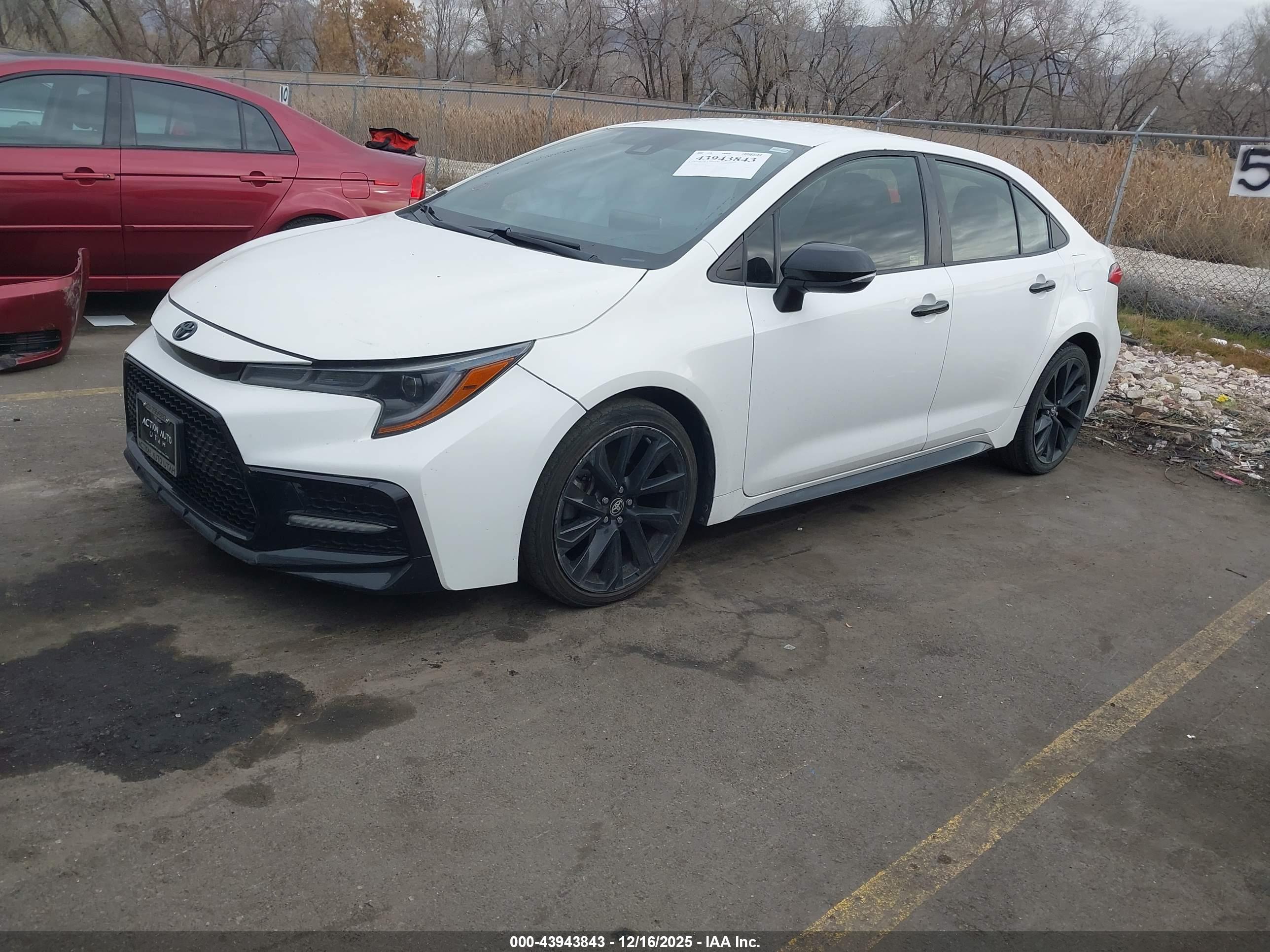 TOYOTA COROLLA image 2
