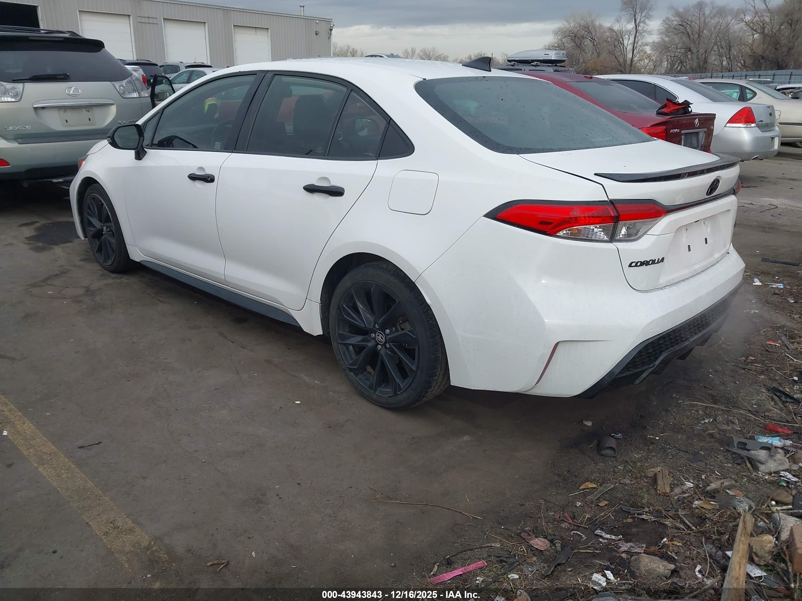 TOYOTA COROLLA image 3
