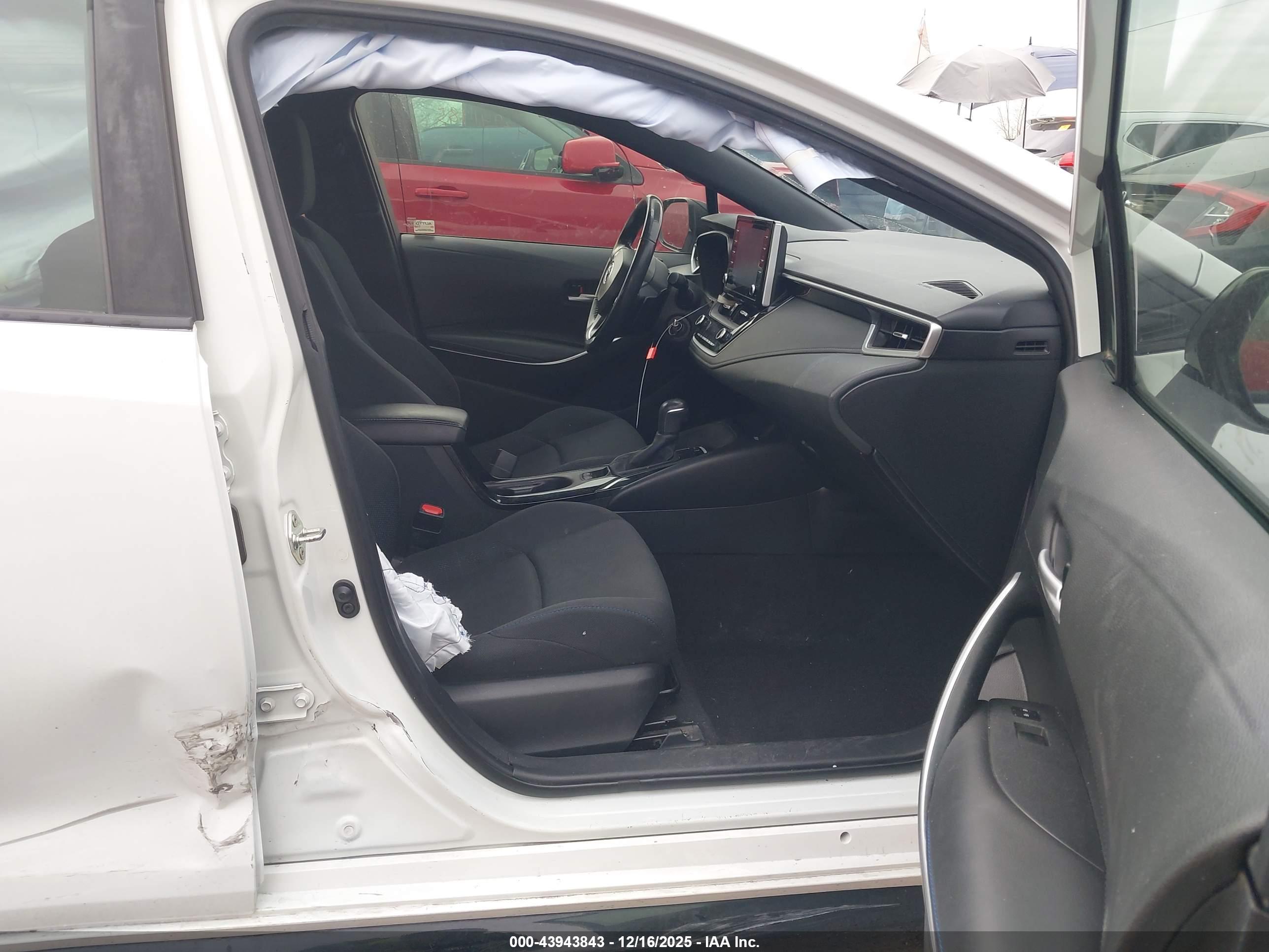 TOYOTA COROLLA image 5