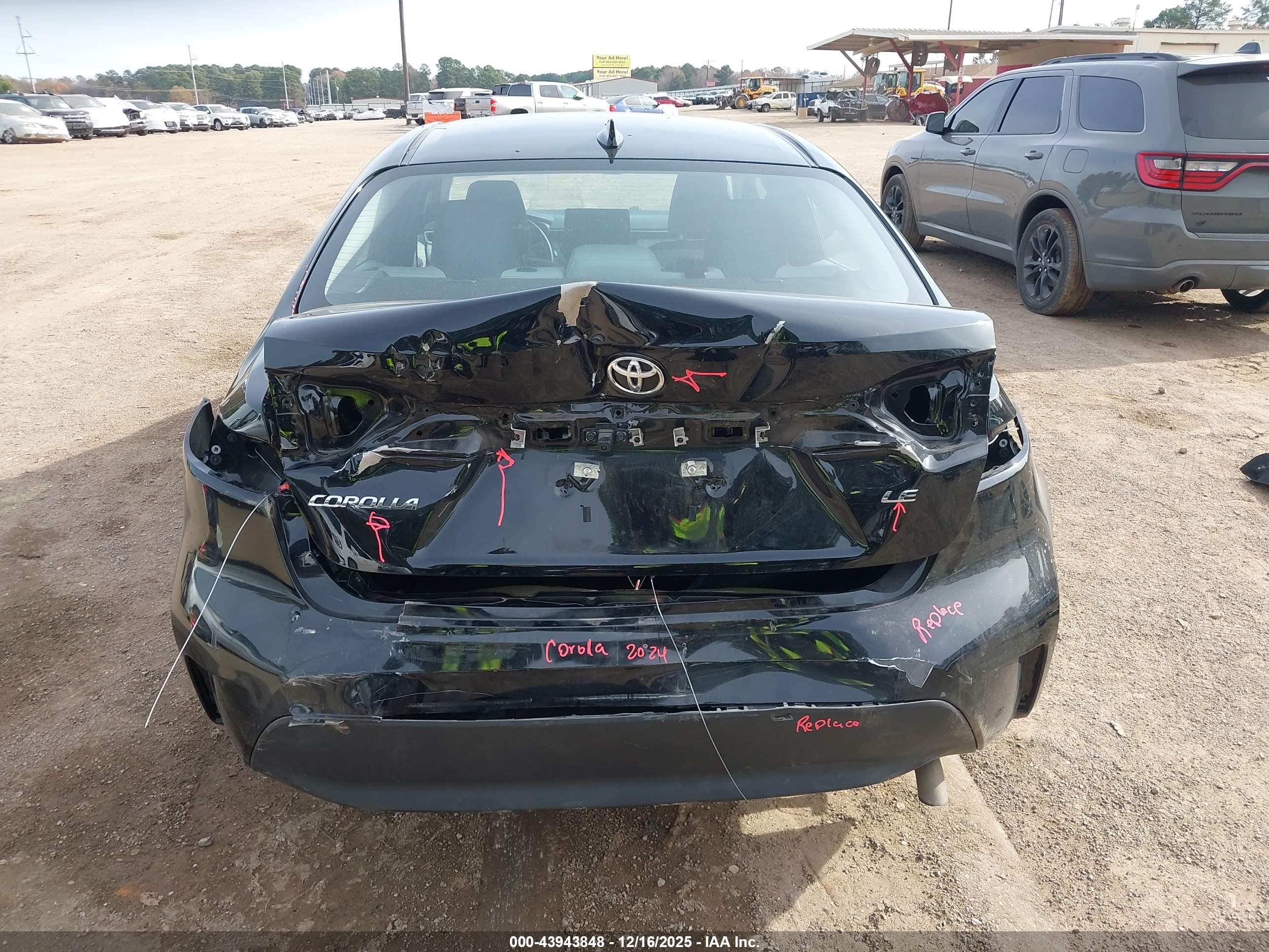 TOYOTA COROLLA image 6