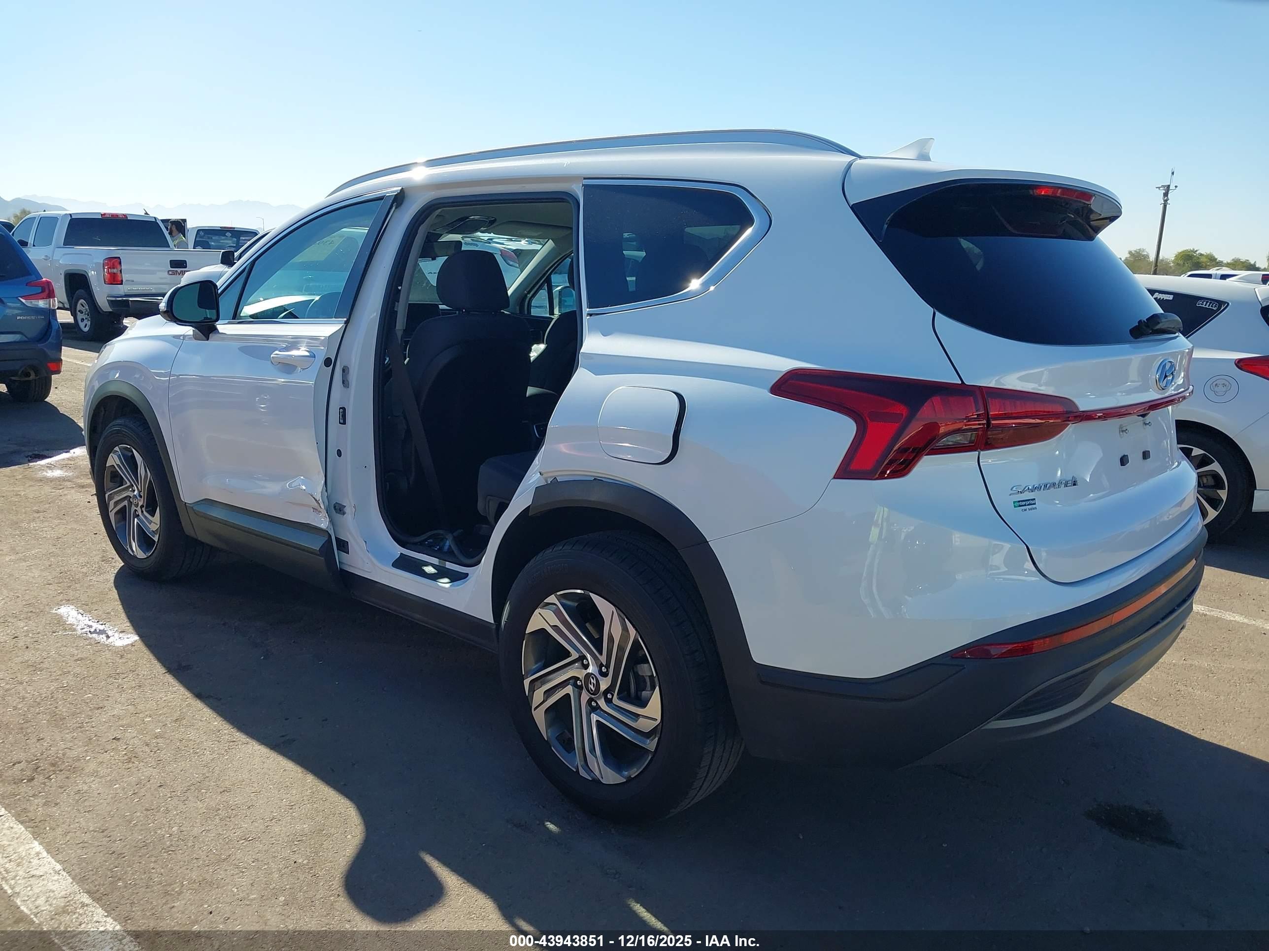 HYUNDAI SANTA image 6