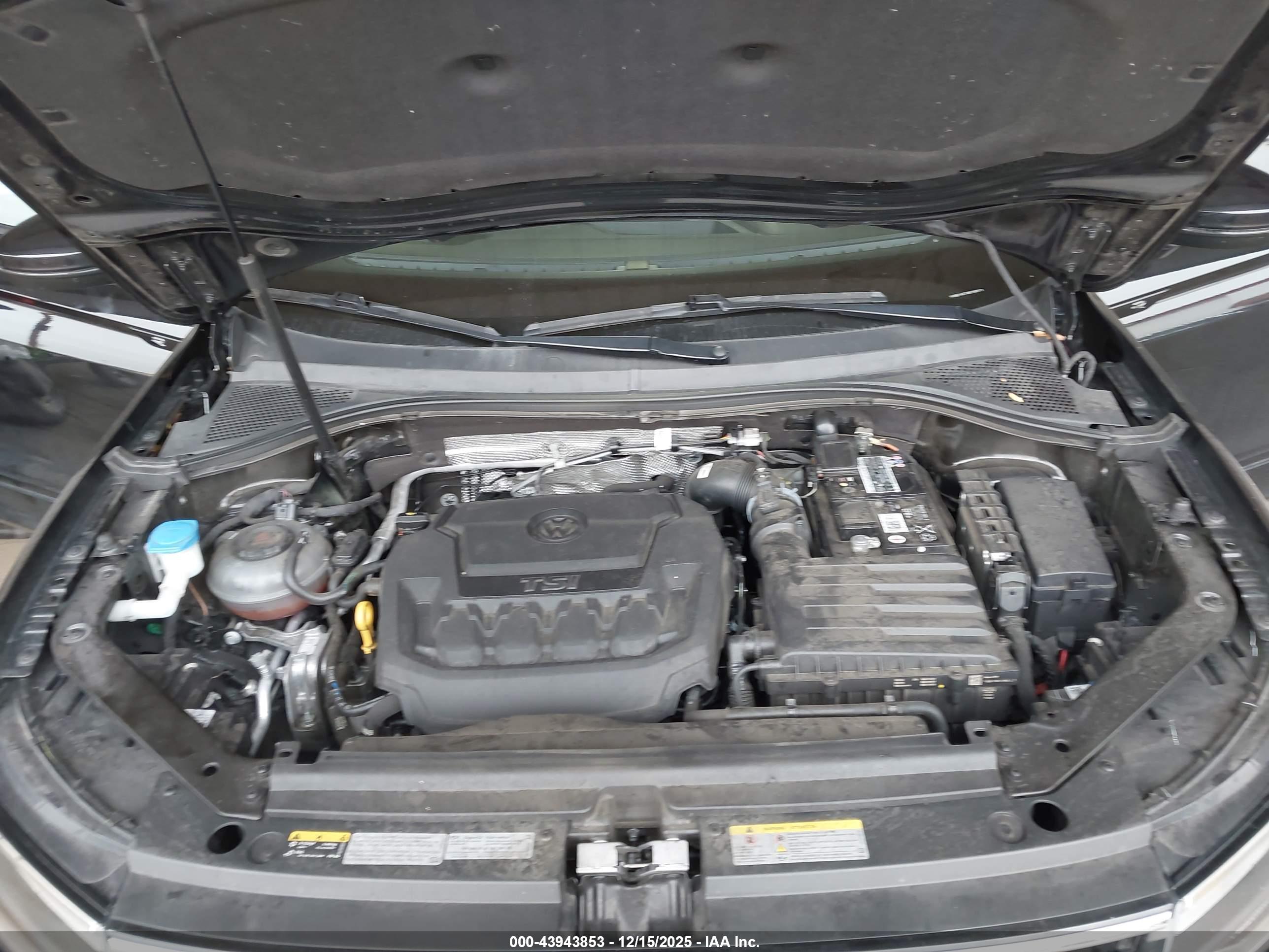 VOLKSWAGEN TIGUAN image 10