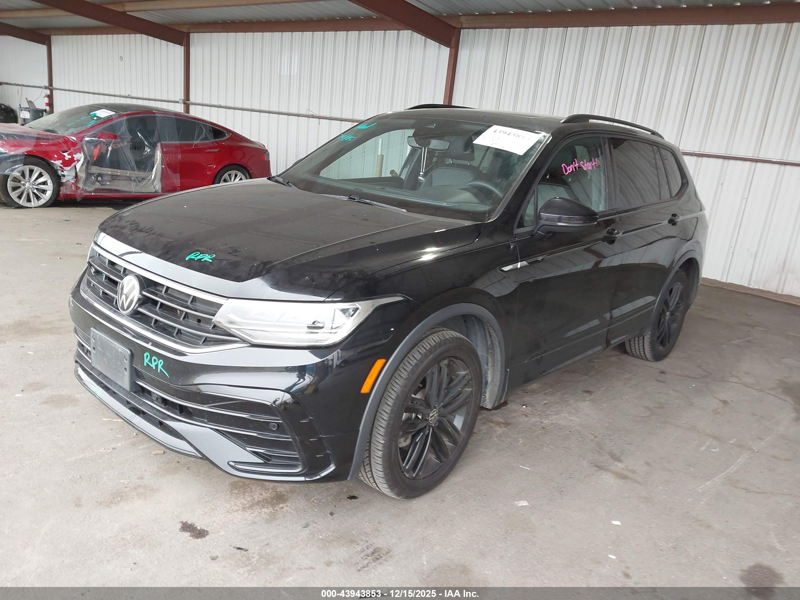 VOLKSWAGEN TIGUAN image 2