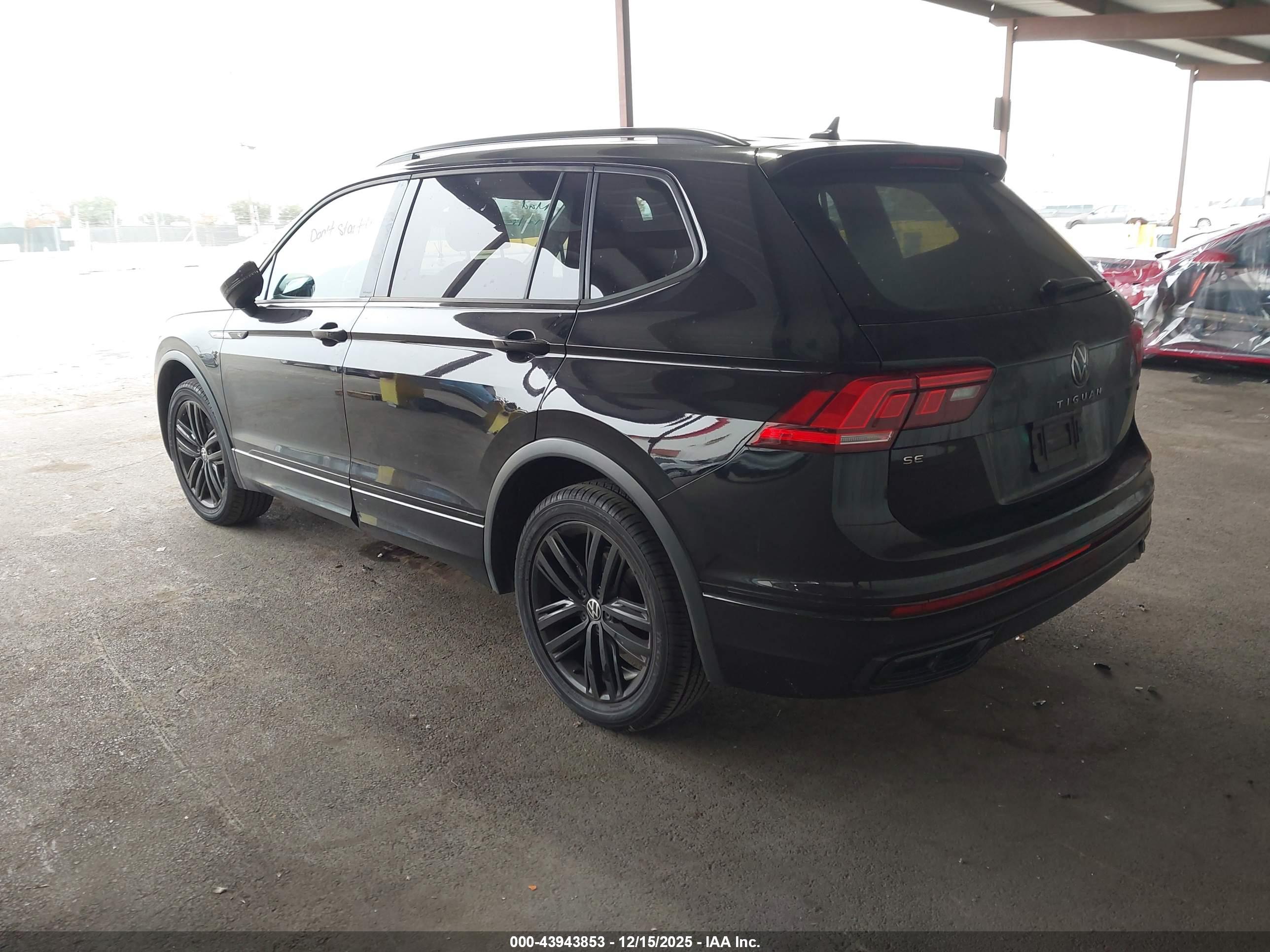 VOLKSWAGEN TIGUAN image 3