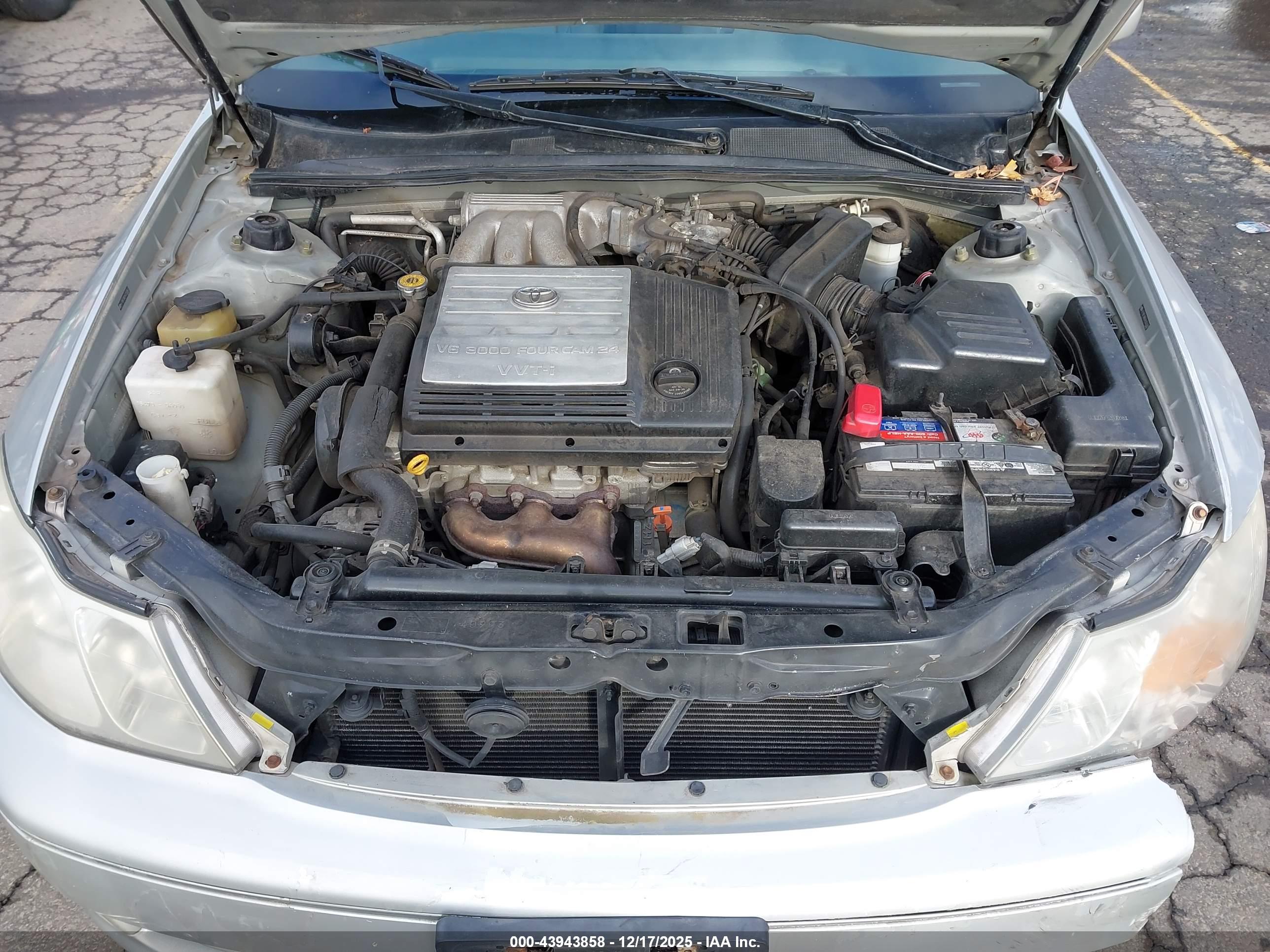 TOYOTA AVALON image 10