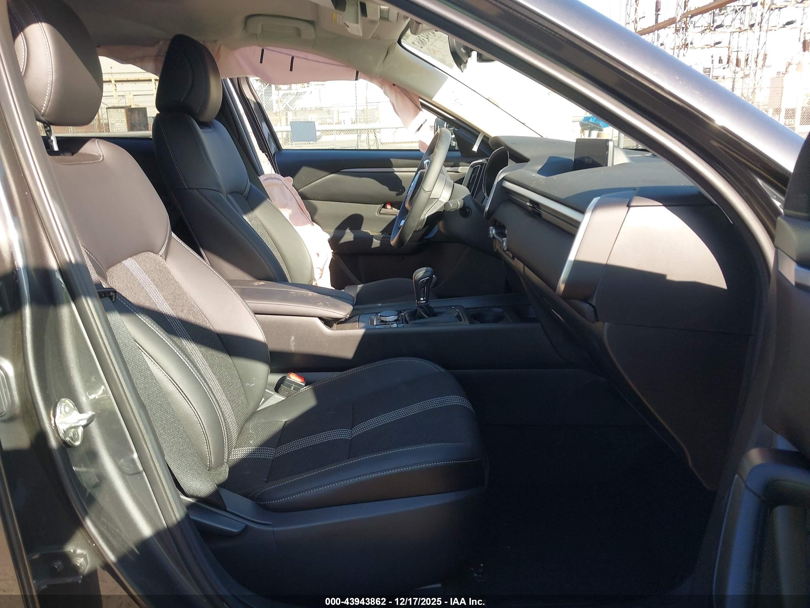 MAZDA CX-50 image 5