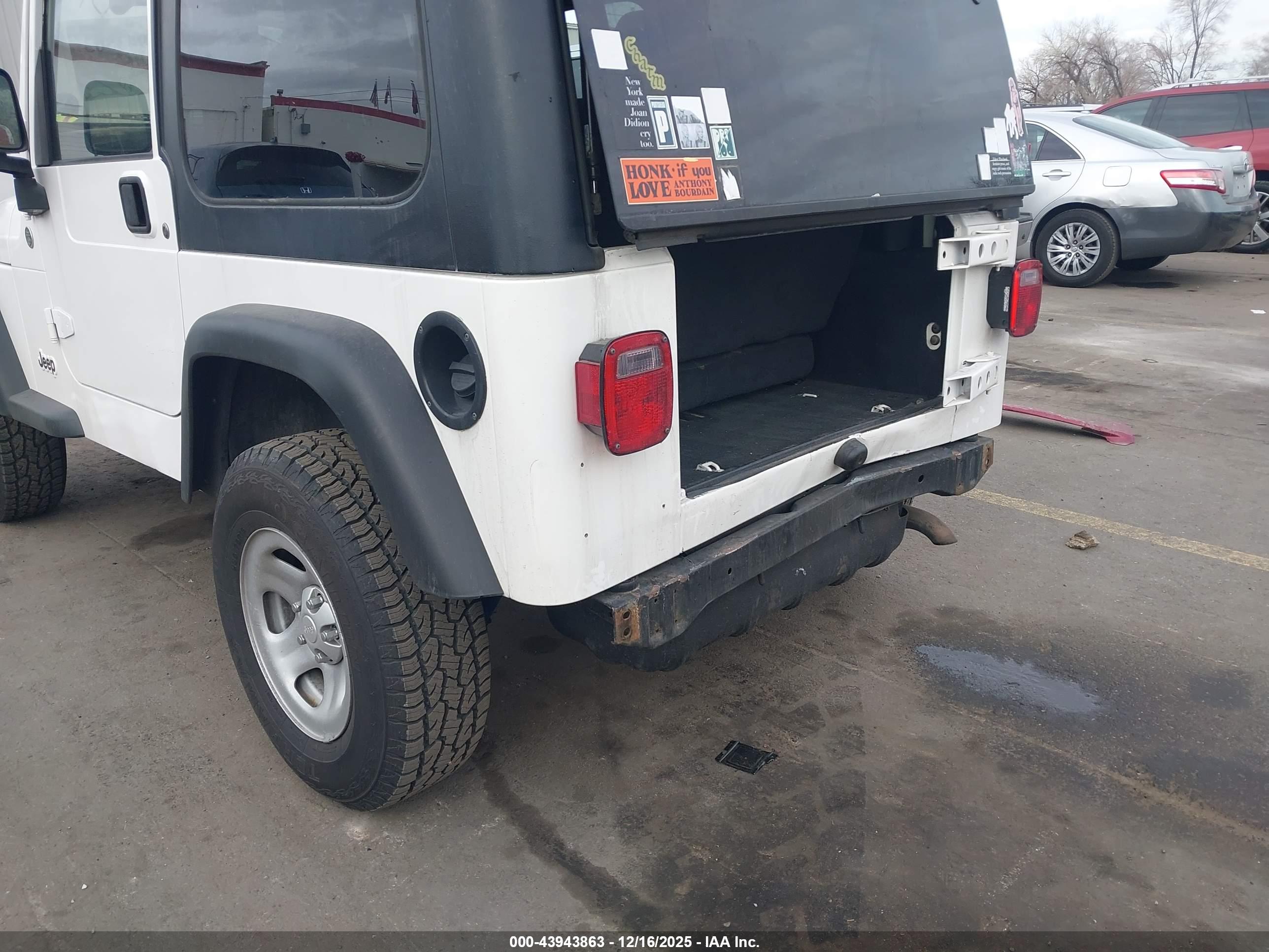 JEEP WRANGLER image 6