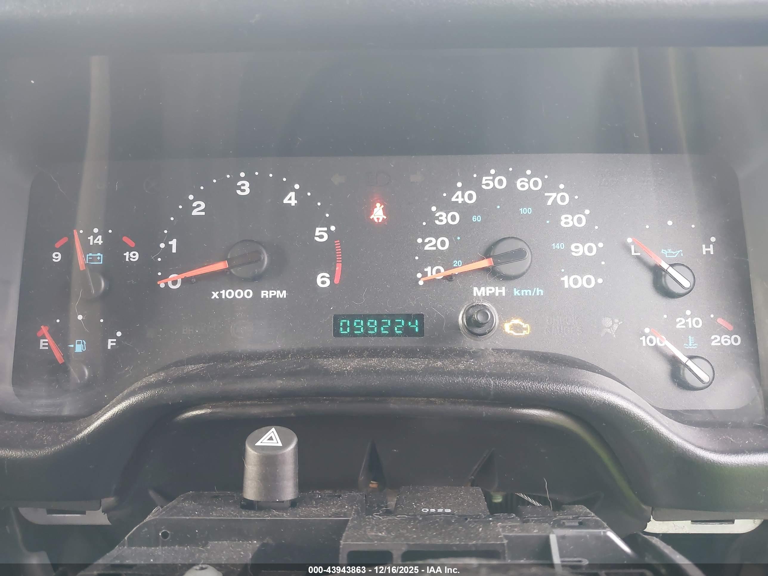 JEEP WRANGLER image 7
