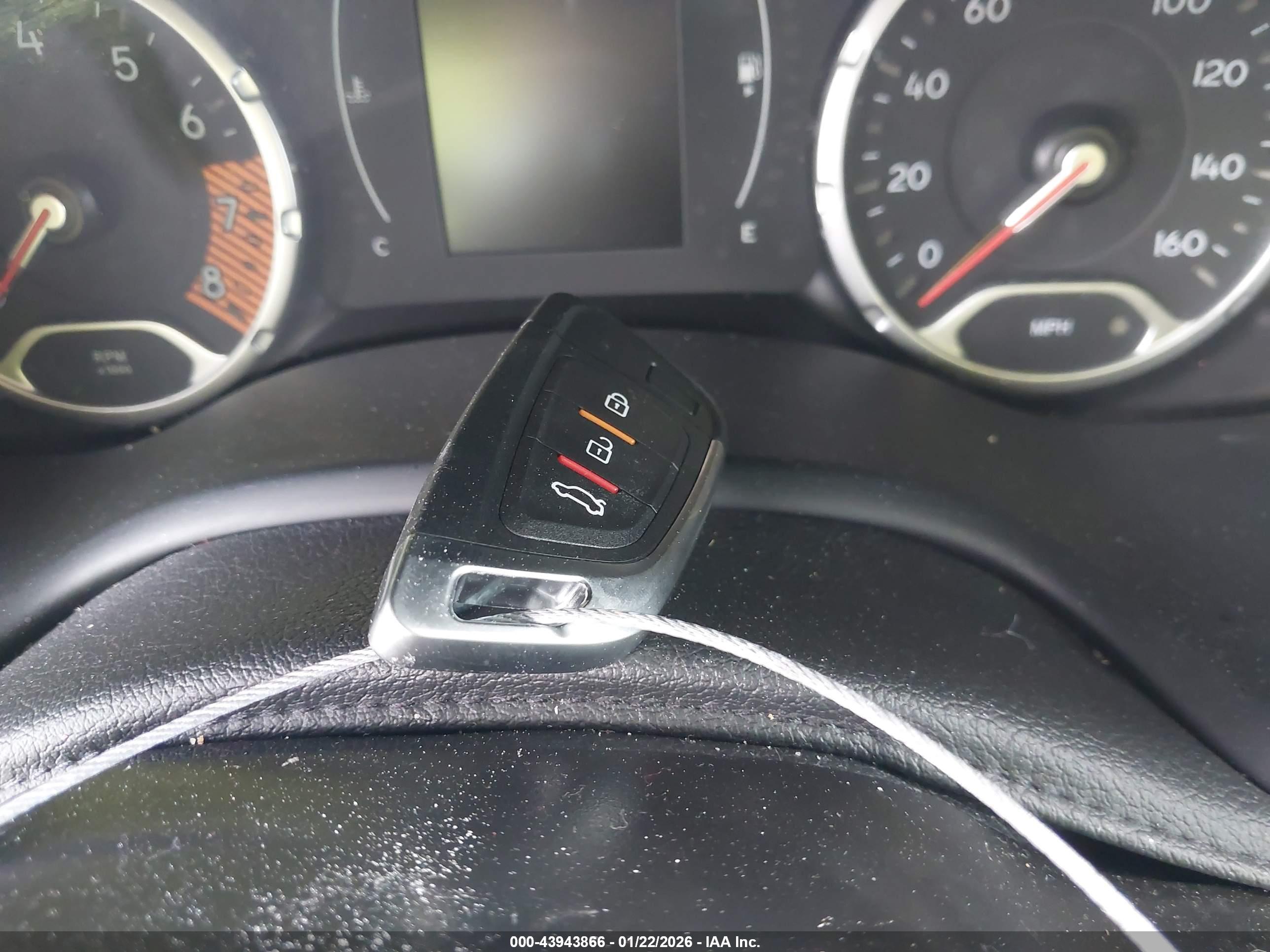 JEEP RENEGADE image 11
