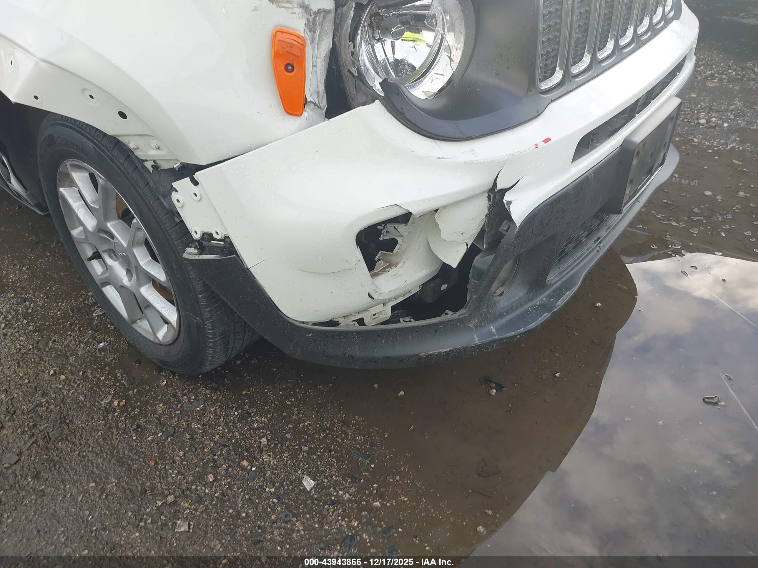JEEP RENEGADE image 6