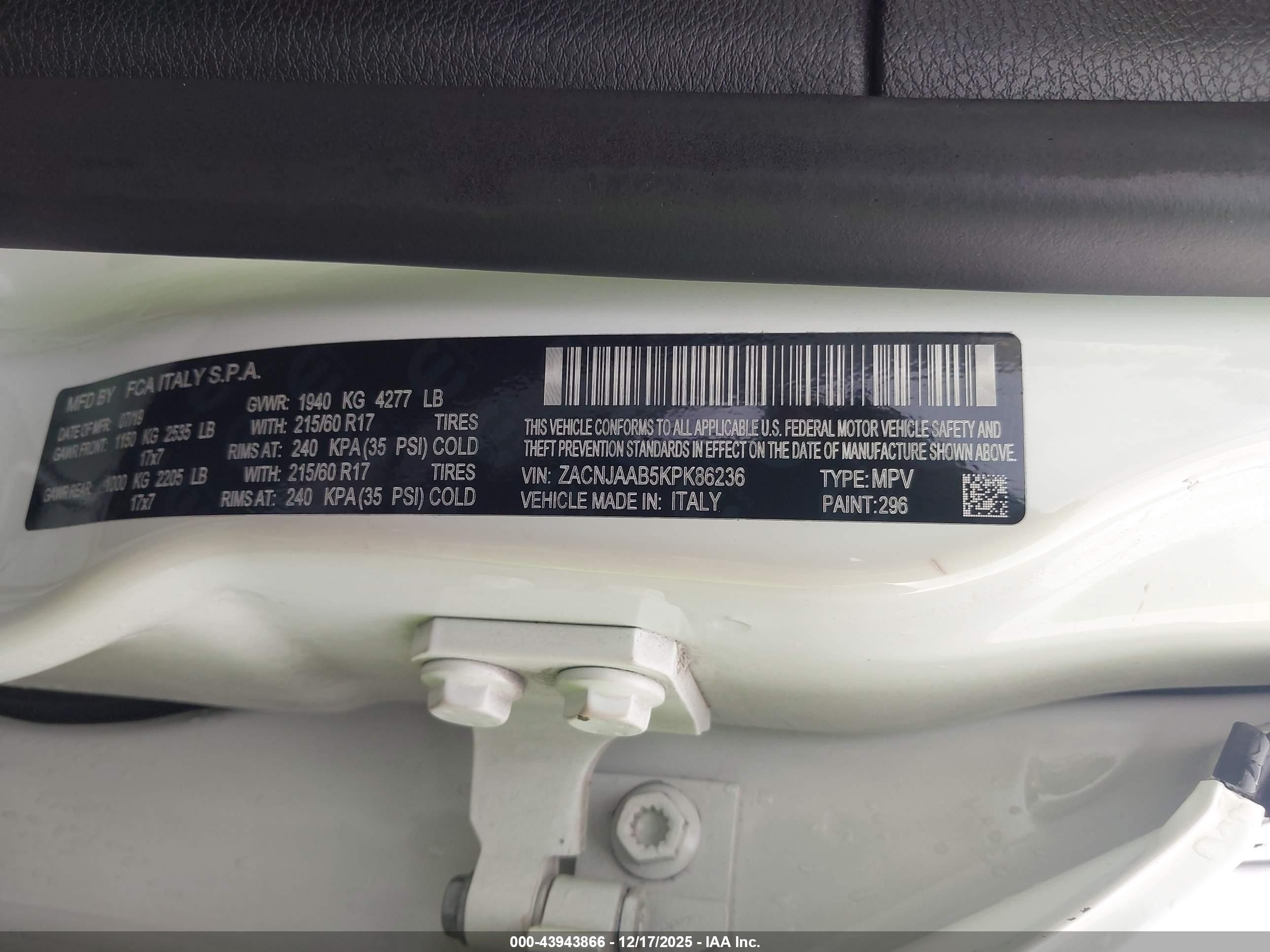 JEEP RENEGADE image 9