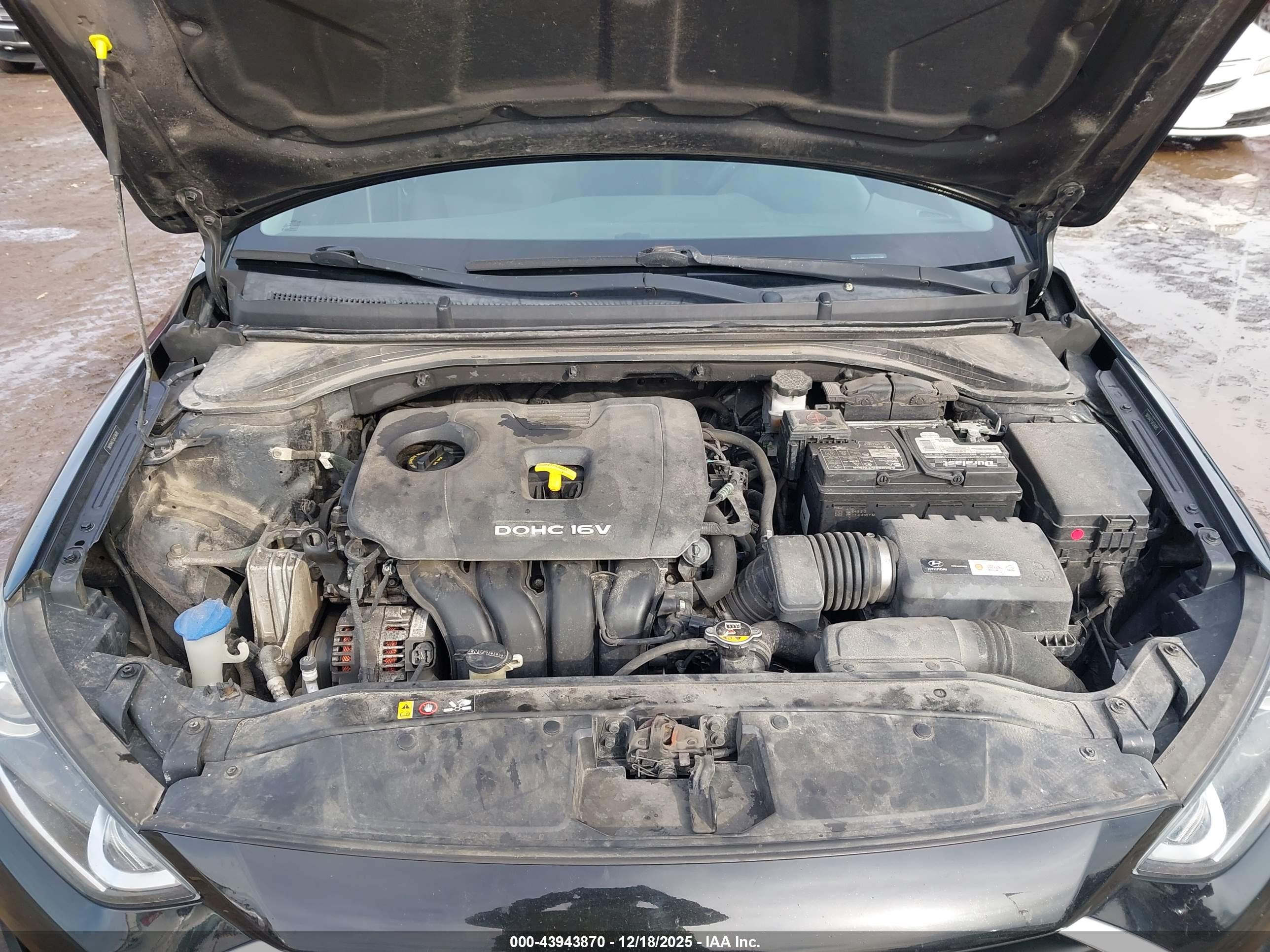 HYUNDAI ELANTRA image 10